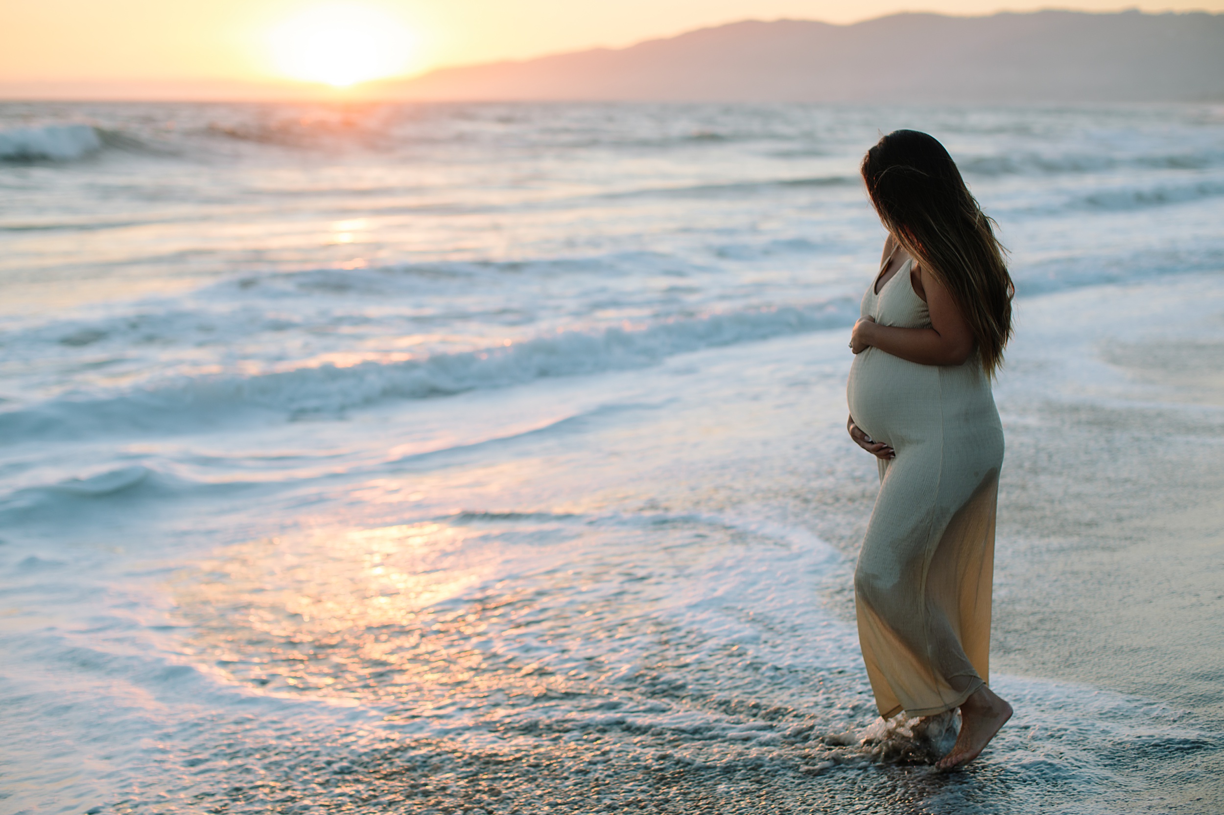 Yuvals-Maternity-Session-43 Breathtaking Maternity Beach Photoshoot with Family in Malibu, CA