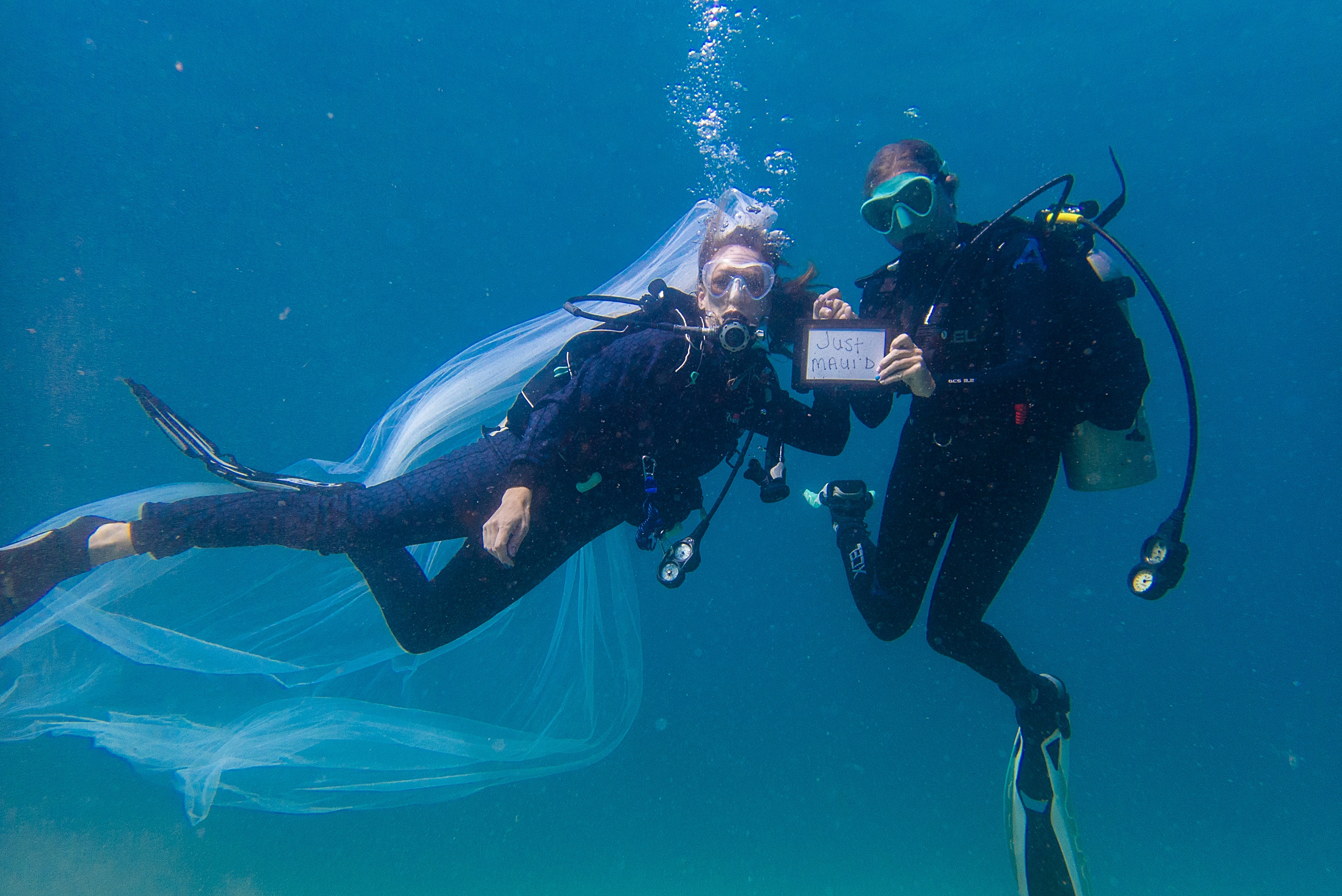 Christie-and-Patti-13 Unforgettable Hawaii Adventure Elopement with Underwater Scuba Session
