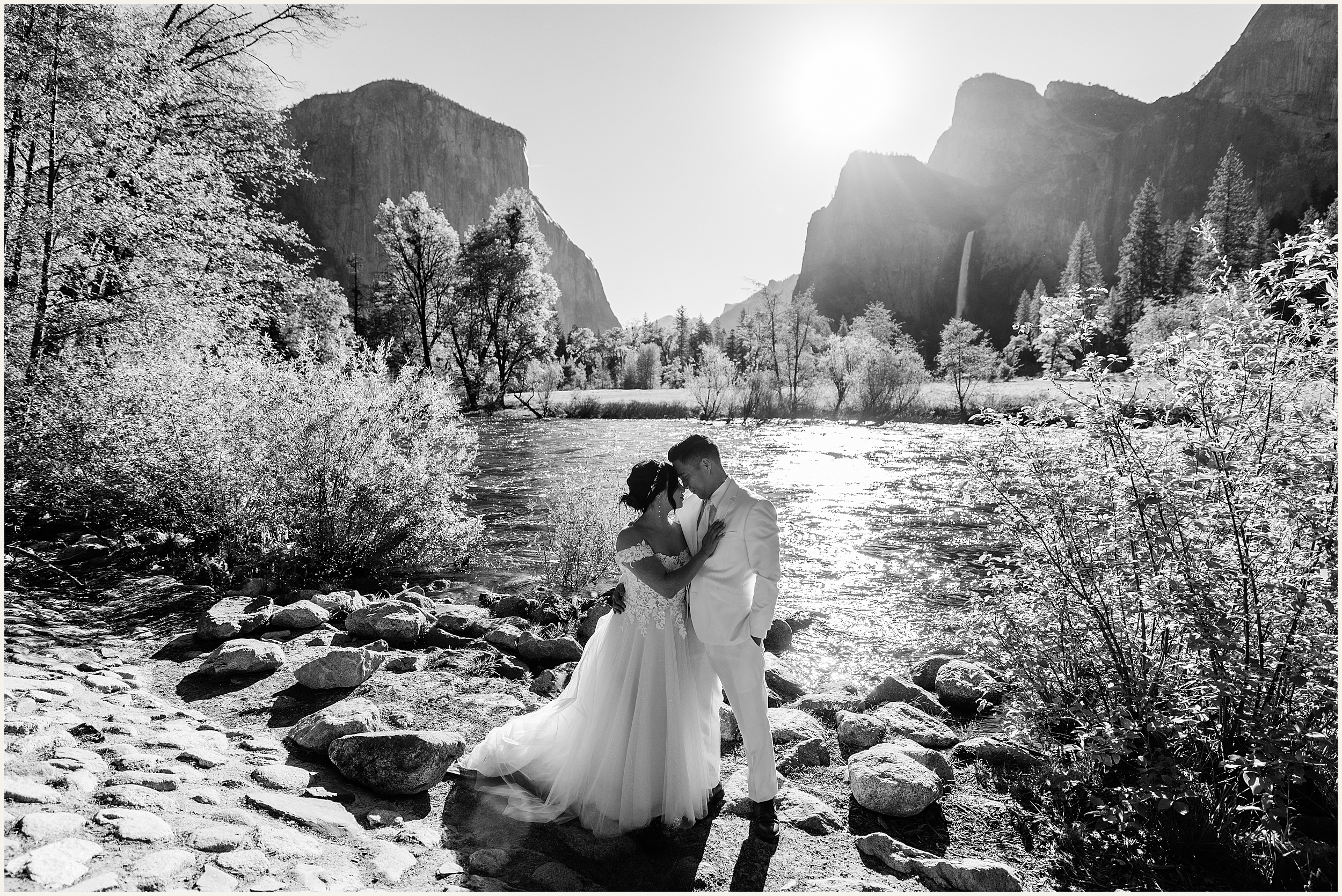 Spring-Yosemite-Elopement_Jinhee-and-Jason_0017-1024x684 Jinhee & Jason Get Married In Yosemite