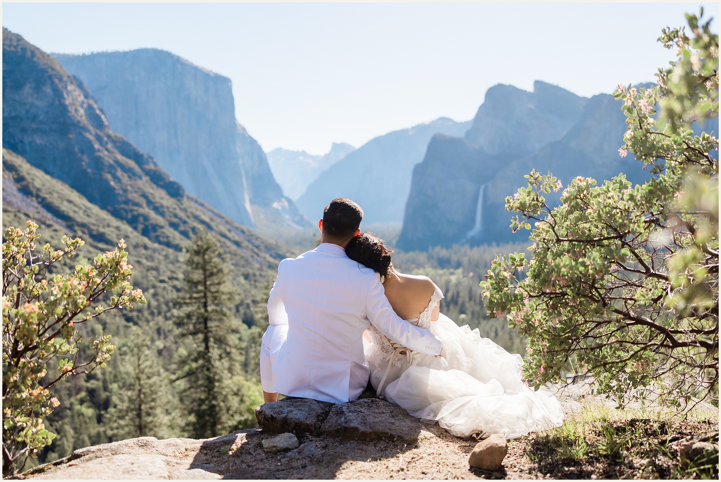 Spring-Yosemite-Elopement_Jinhee-and-Jason_0017-1024x684 Jinhee & Jason Get Married In Yosemite