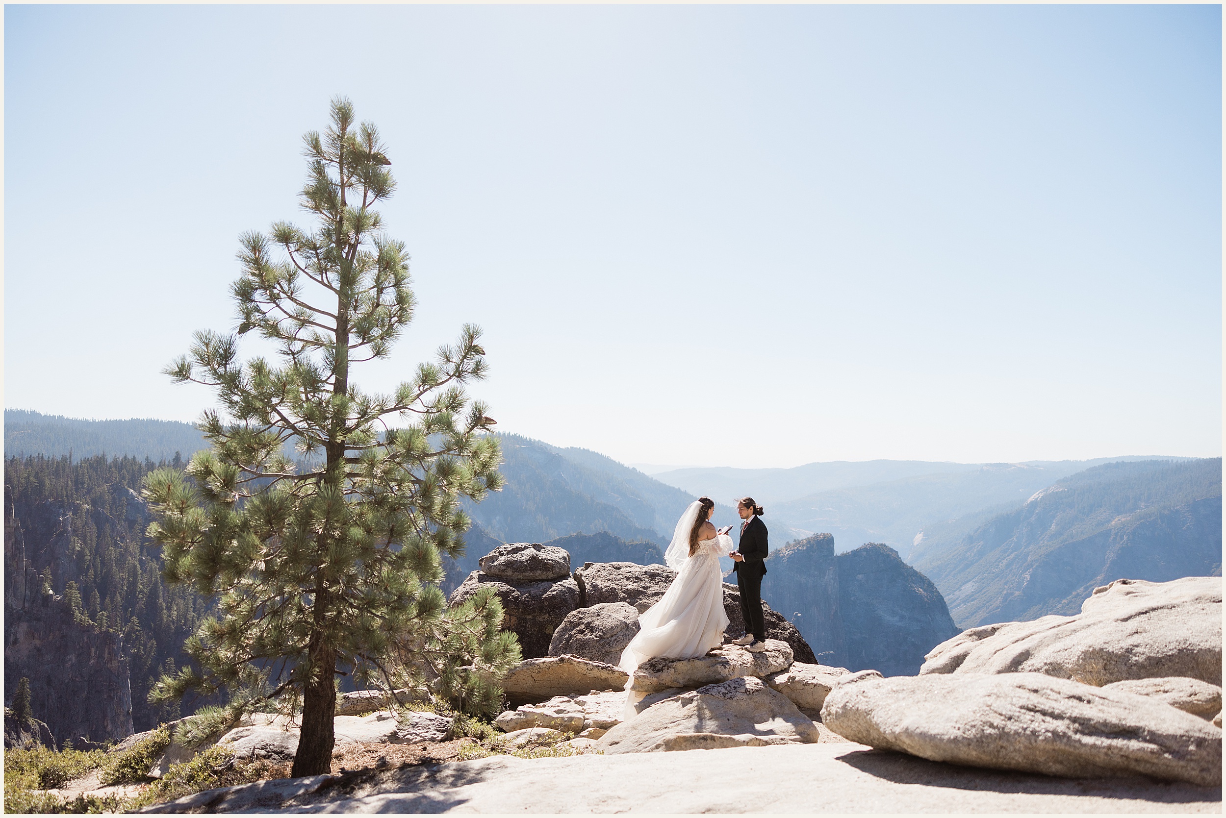 Yosemite-Elopement-Photographer_Makayla-and-Sam_0094 Dreamy Mountain Elopement in Yosemite National Park // Julissa + Silverio