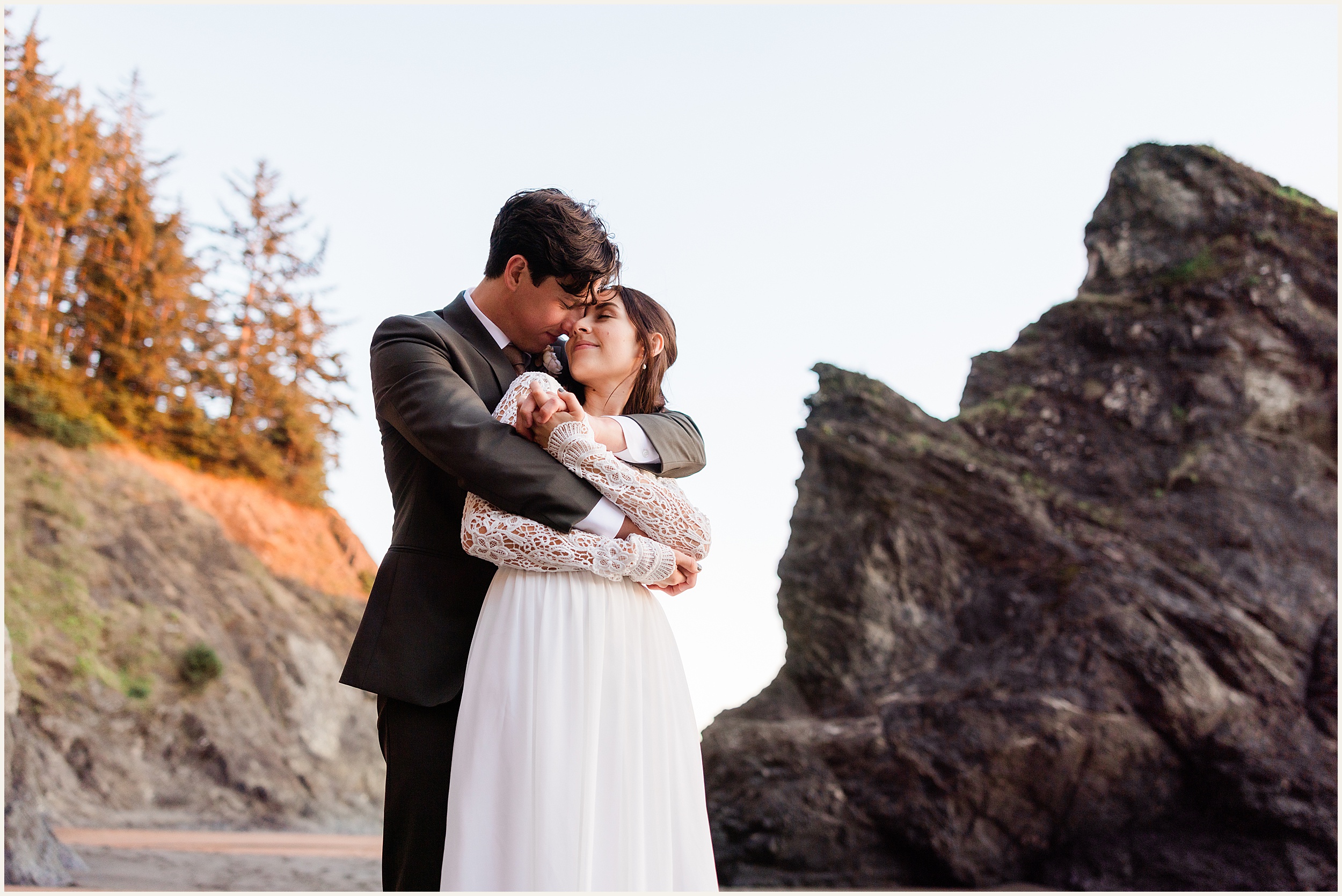 Redwood-National-Park-Elopement_Fracesca-and-Elijah_0023 Small California Redwood Elopement Wedding With Family // Francesca & Elijah