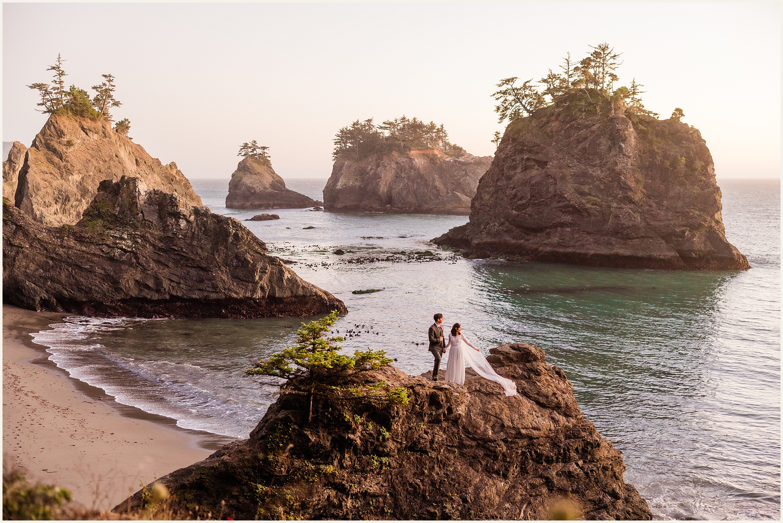 Redwood-National-Park-Elopement_Fracesca-and-Elijah_0023 Small California Redwood Elopement Wedding With Family // Francesca & Elijah