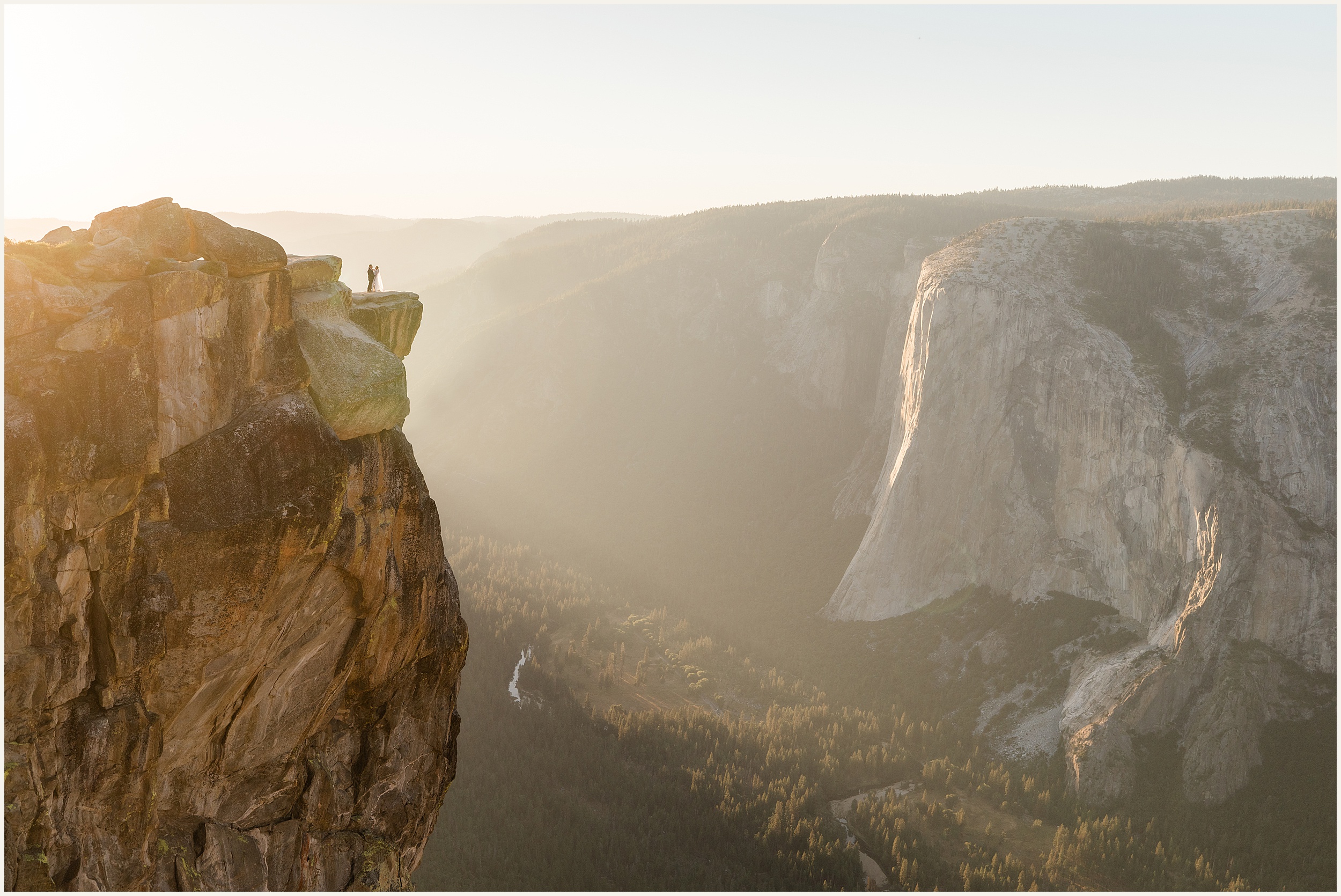 Sentinal-Beach-Ceremony_Yosemite-Elopement_Megan-and-Kristopher_0010 Sentinel Beach Yosemite Wedding Elopement // Megan and Kristopher