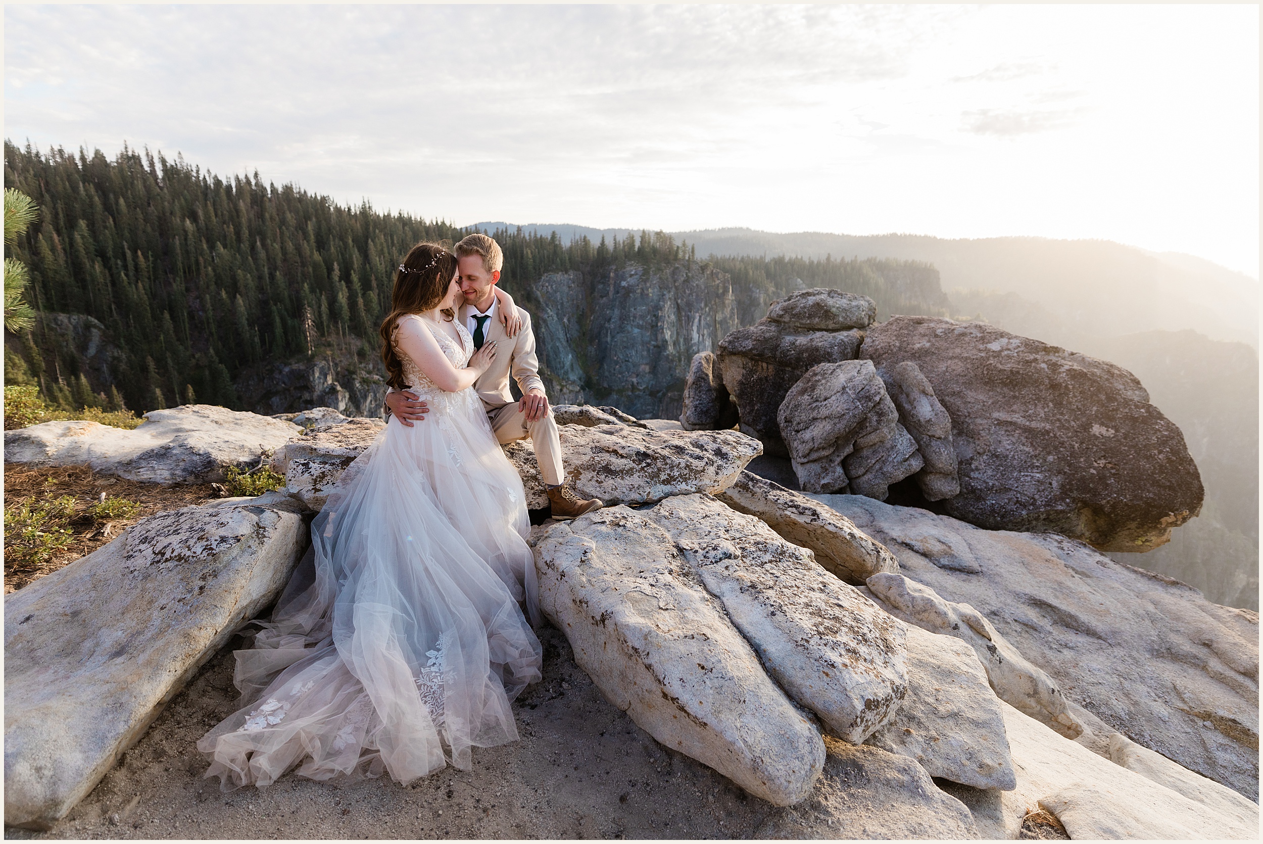 Sunrise-Glacier-Point-Yosemite-Elopement_Marriah-and-Kaden_0055 Sunrise Glacier Point Yosemite Elopement // Marriah and Kaden