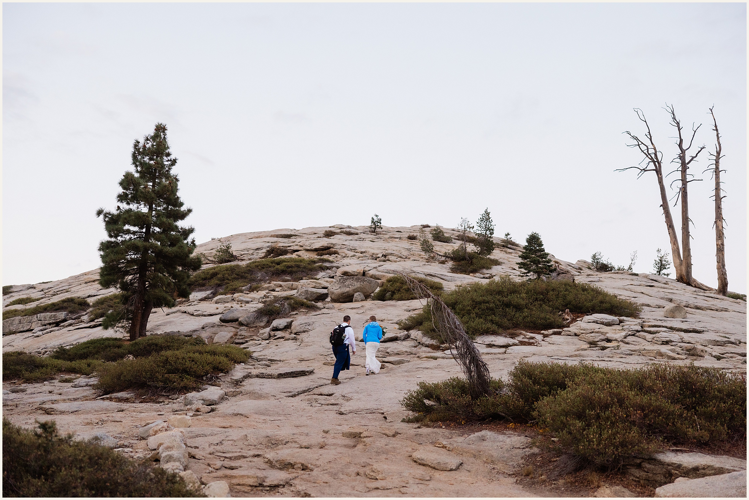 Sunrise-Yosemite-Hiking-Elopement_Caroline-and-Ian_0005 Sunrise Yosemite Hiking Elopement // Caroline and Ian