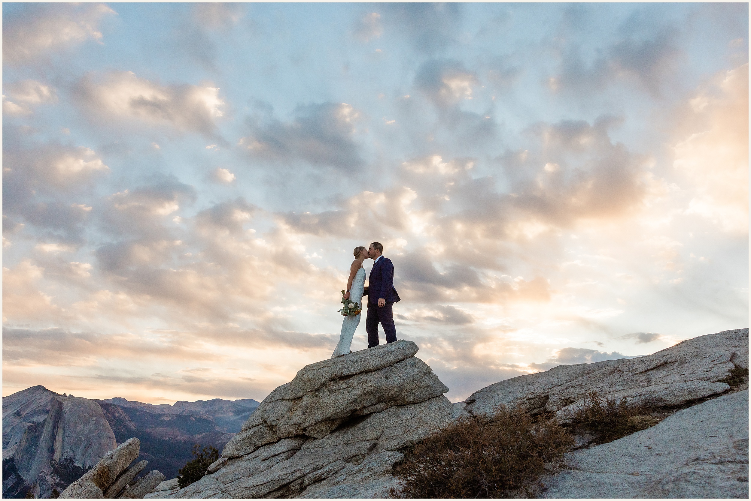 Sunrise-Yosemite-Hiking-Elopement_Caroline-and-Ian_0005 Sunrise Yosemite Hiking Elopement // Caroline and Ian