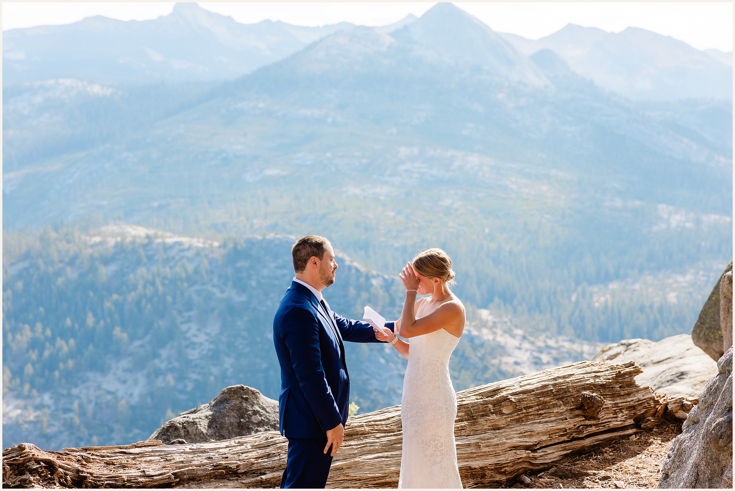 Sunrise-Yosemite-Hiking-Elopement_Caroline-and-Ian_0005 Sunrise Yosemite Hiking Elopement // Caroline and Ian