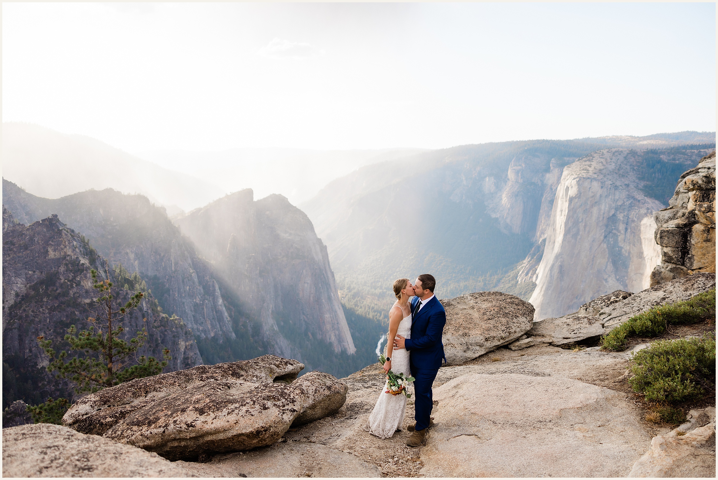 Sunrise-Yosemite-Hiking-Elopement_Caroline-and-Ian_0005 Sunrise Yosemite Hiking Elopement // Caroline and Ian