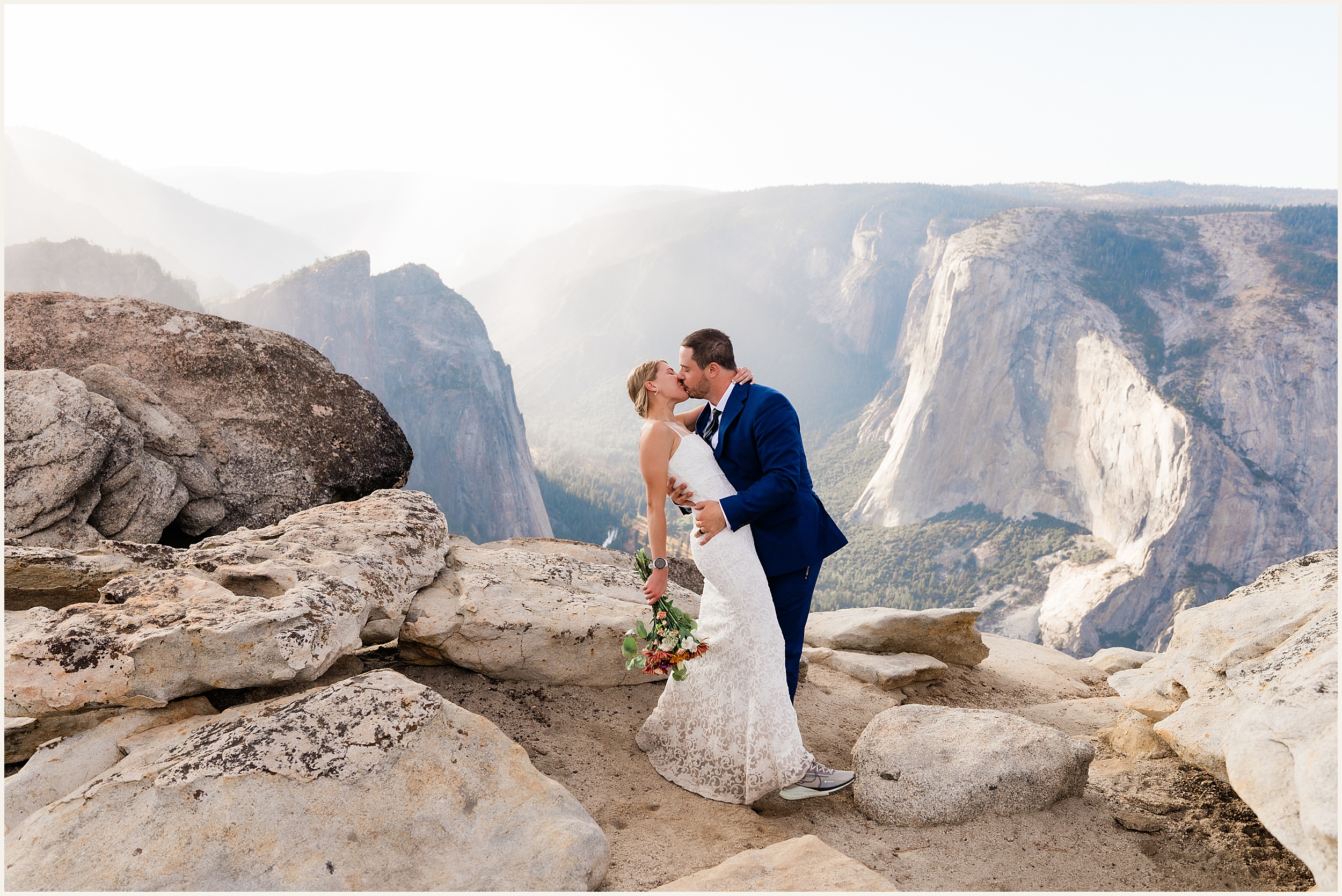 Sunrise-Yosemite-Hiking-Elopement_Caroline-and-Ian_0005 Sunrise Yosemite Hiking Elopement // Caroline and Ian