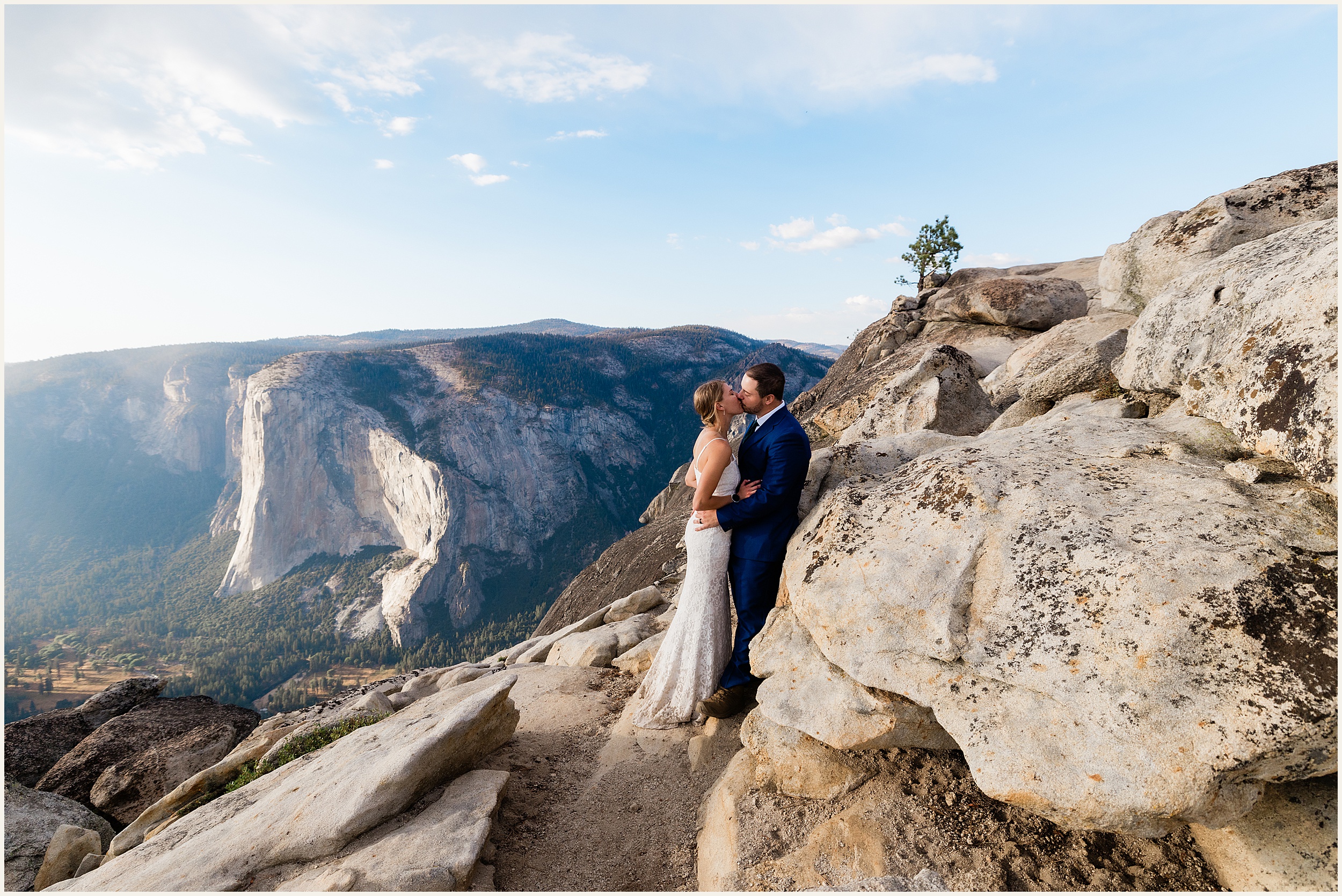 Sunrise-Yosemite-Hiking-Elopement_Caroline-and-Ian_0005 Sunrise Yosemite Hiking Elopement // Caroline and Ian