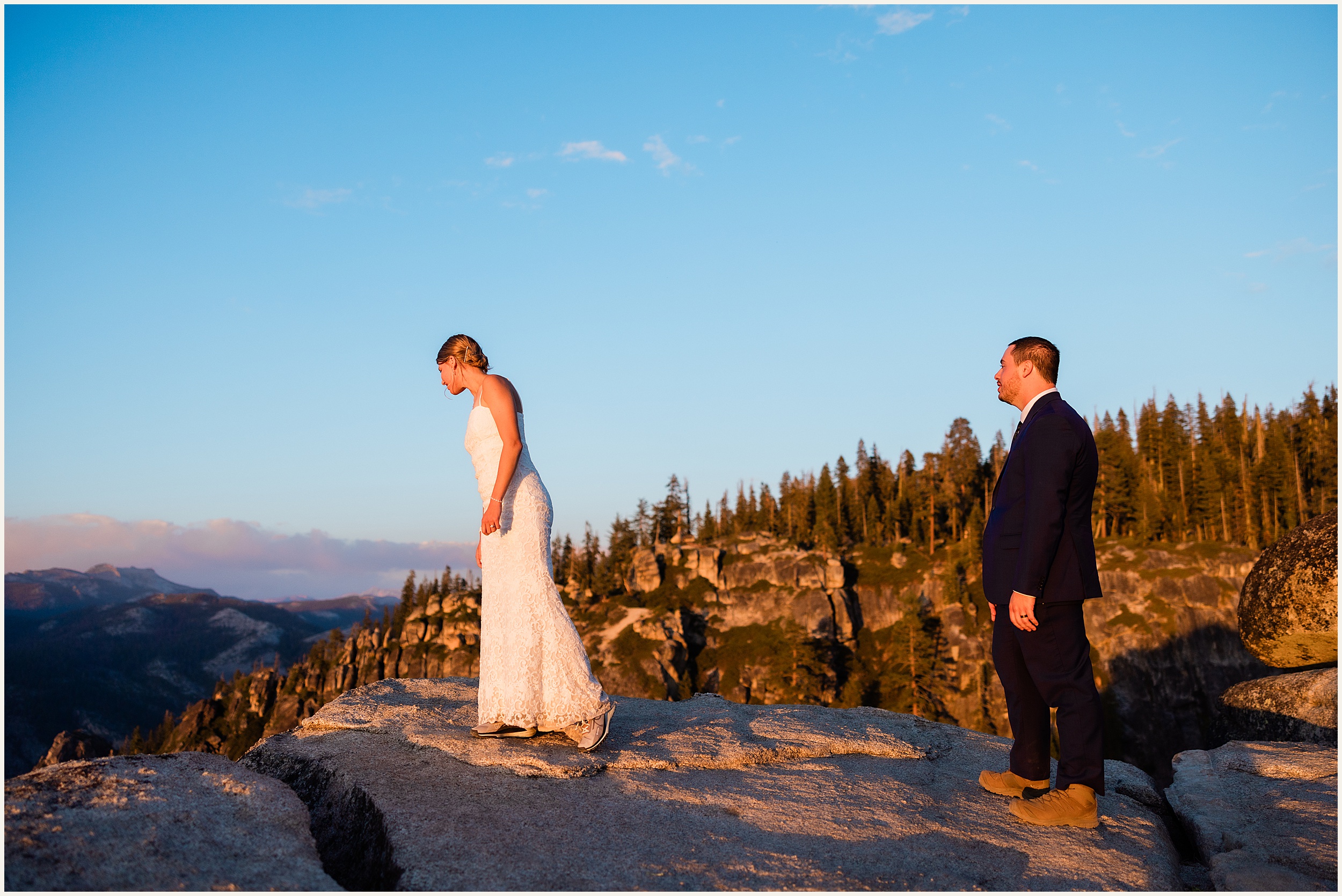 Sunrise-Yosemite-Hiking-Elopement_Caroline-and-Ian_0005 Sunrise Yosemite Hiking Elopement // Caroline and Ian