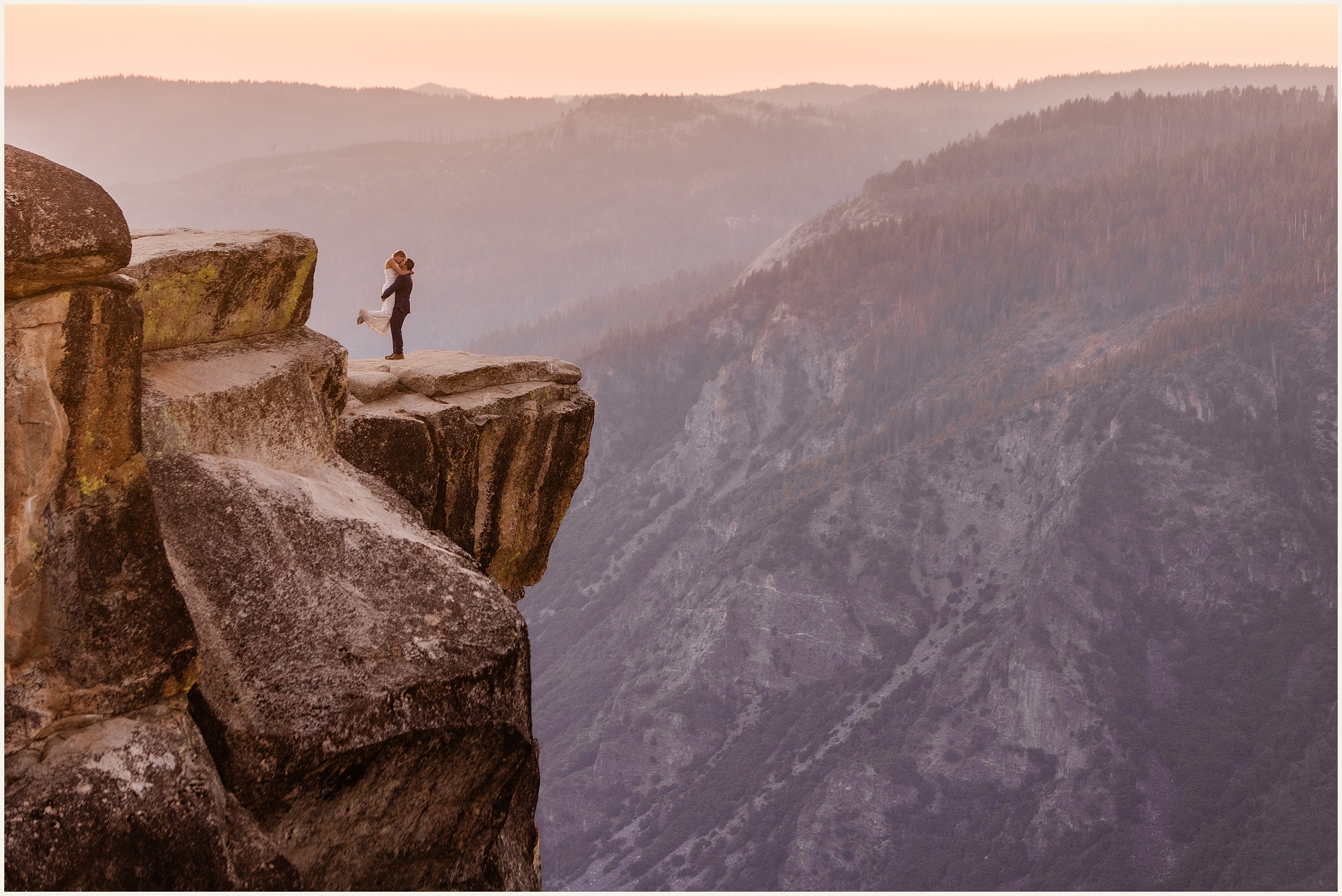 Sunrise-Yosemite-Hiking-Elopement_Caroline-and-Ian_0005 Sunrise Yosemite Hiking Elopement // Caroline and Ian