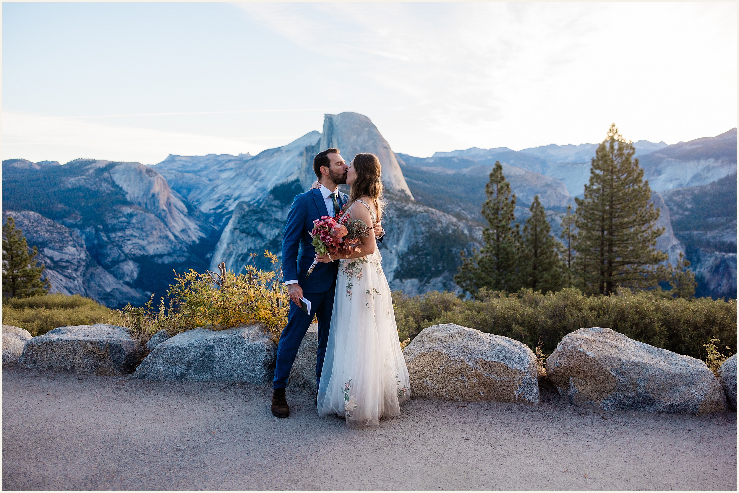 Yosemite-Glacier-Point-Sunrise-Elopement_Stephanie-and-Daniel_0006 Gorgeous Yosemite National Park Elopement // Stephanie and Daniel