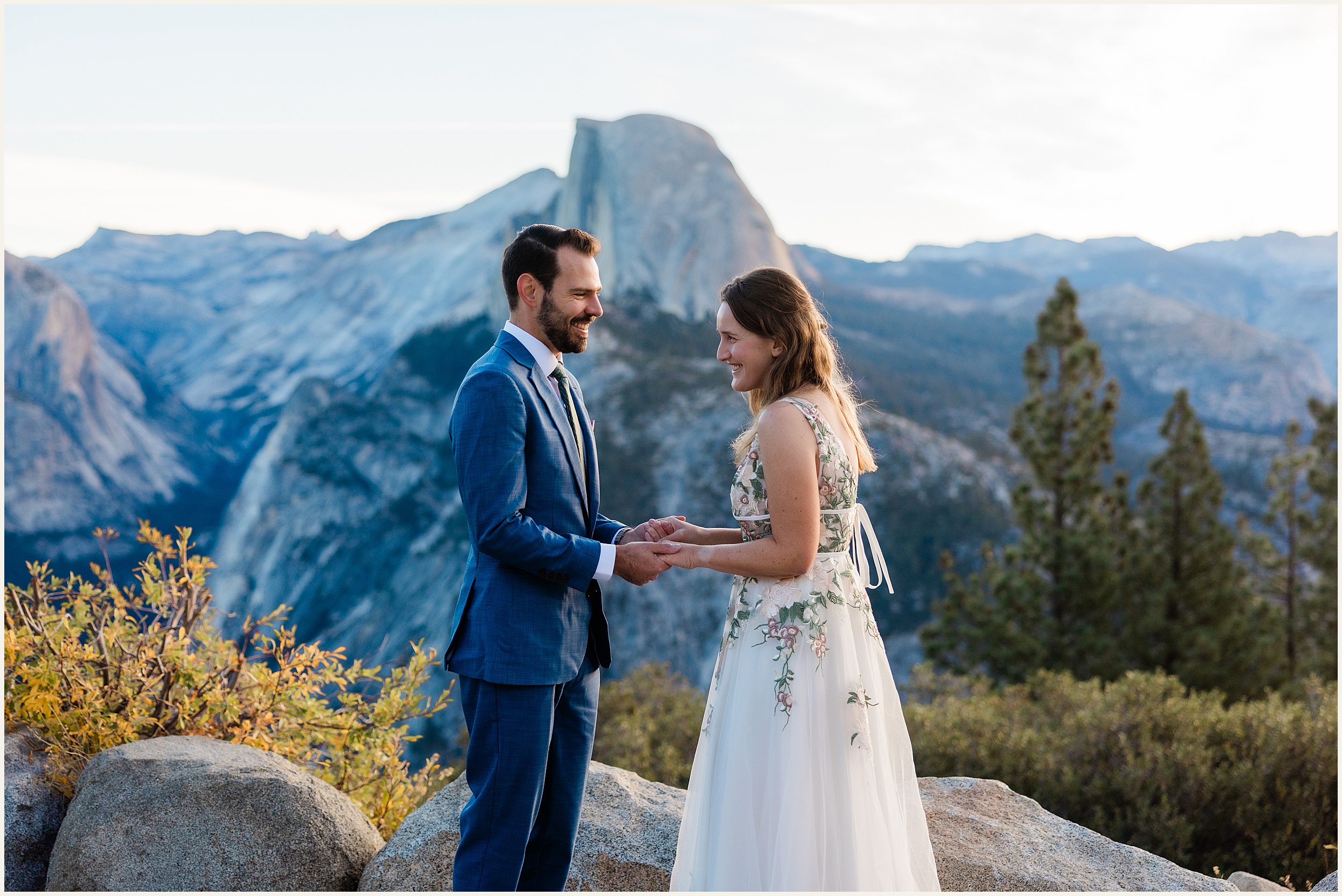 Yosemite-Glacier-Point-Sunrise-Elopement_Stephanie-and-Daniel_0006 Gorgeous Yosemite National Park Elopement // Stephanie and Daniel