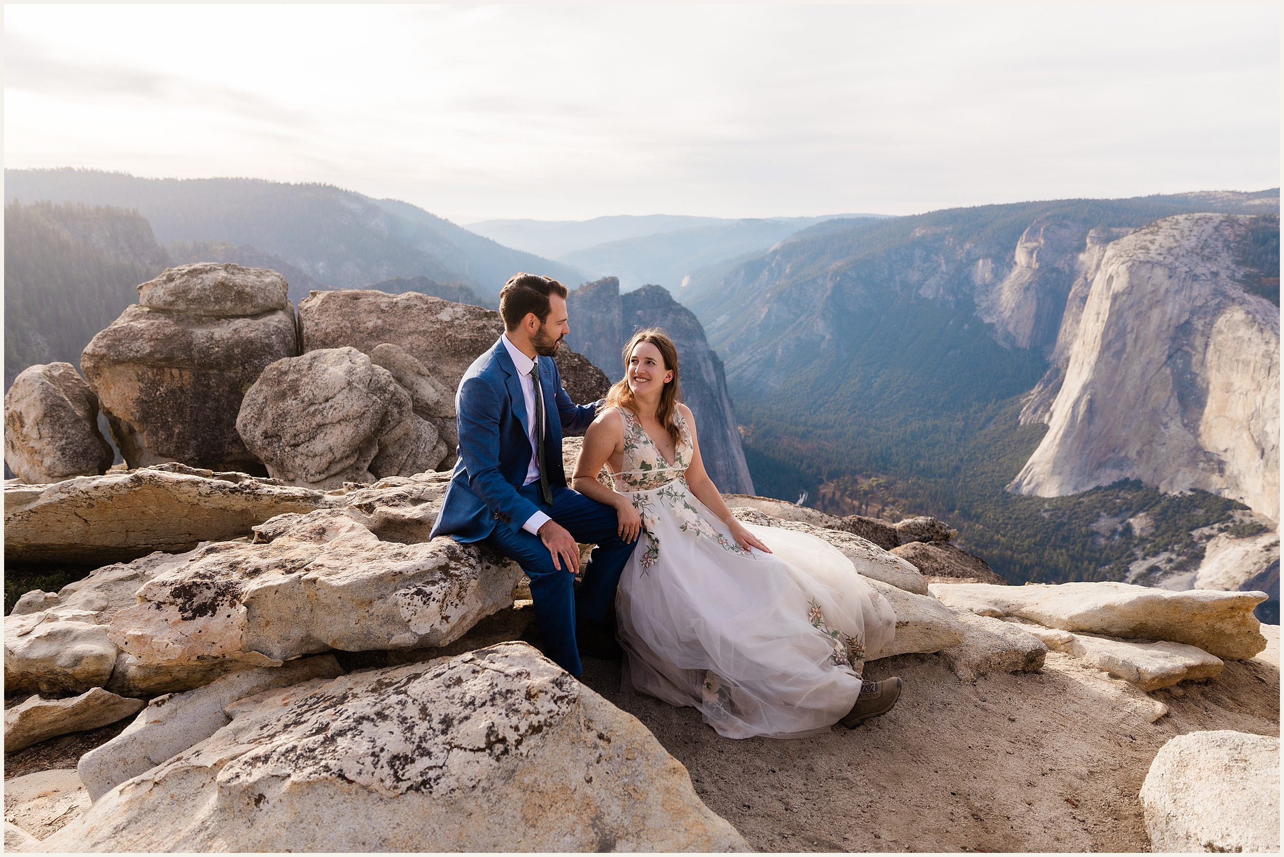 Yosemite-Glacier-Point-Sunrise-Elopement_Stephanie-and-Daniel_0006 Gorgeous Yosemite National Park Elopement // Stephanie and Daniel