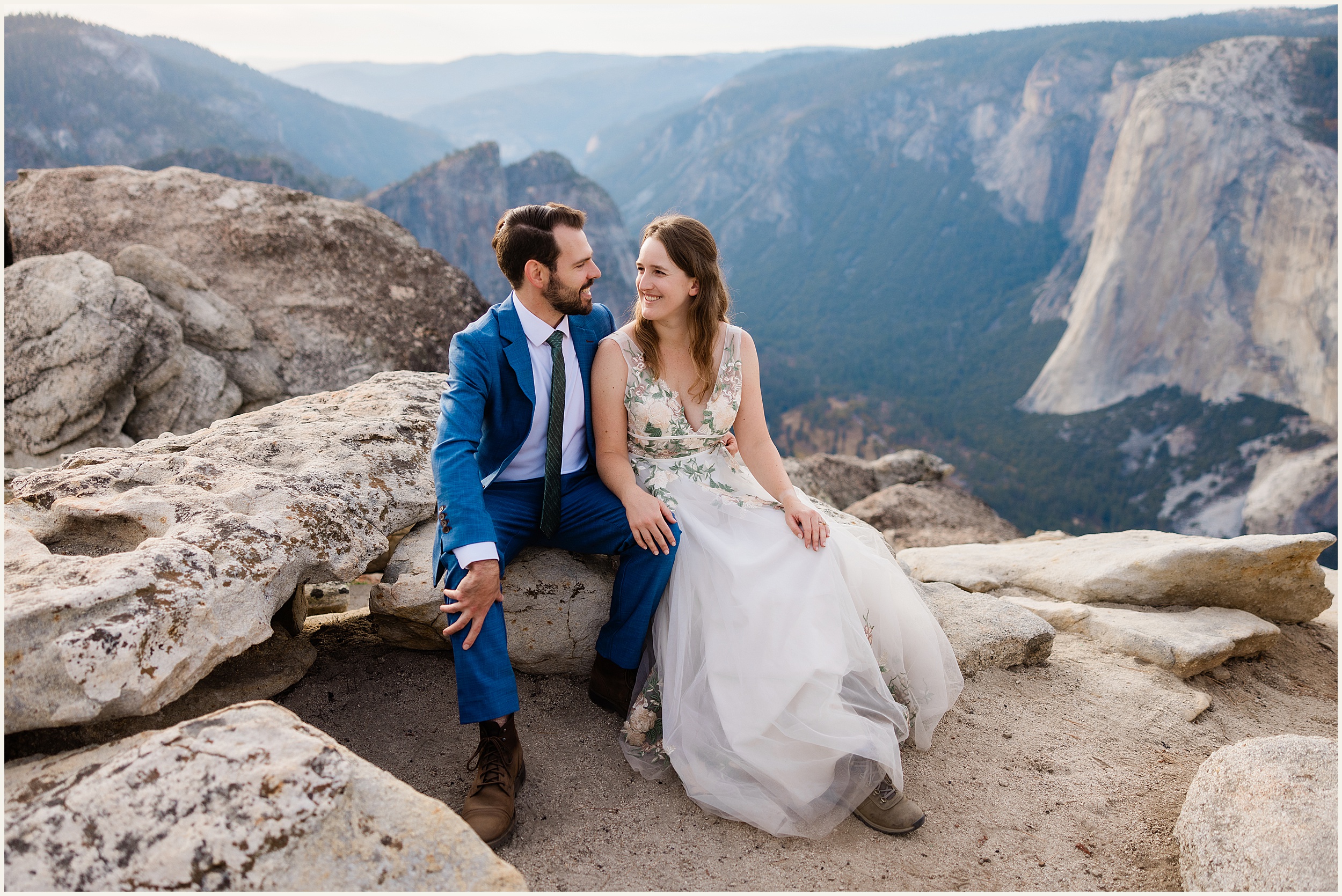 Yosemite-Glacier-Point-Sunrise-Elopement_Stephanie-and-Daniel_0006 Gorgeous Yosemite National Park Elopement // Stephanie and Daniel