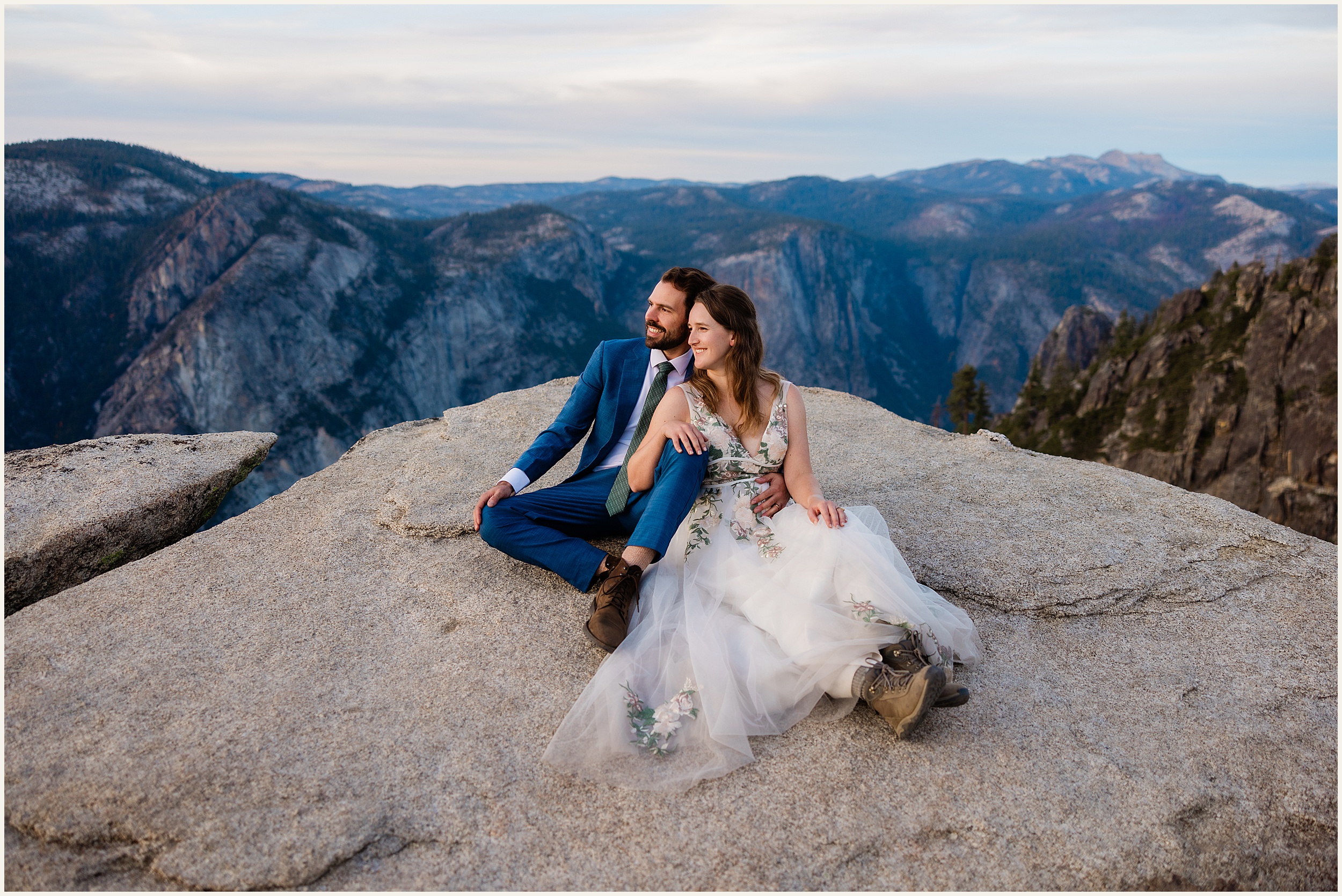 Yosemite-Glacier-Point-Sunrise-Elopement_Stephanie-and-Daniel_0006 Gorgeous Yosemite National Park Elopement // Stephanie and Daniel