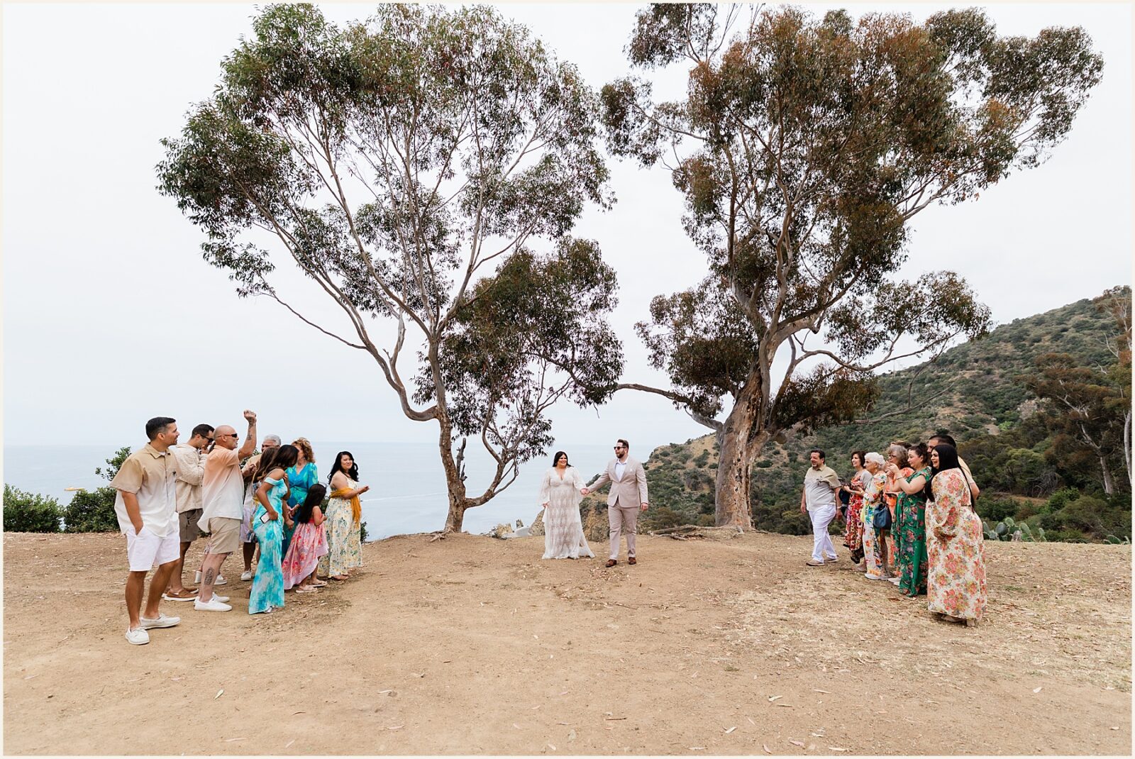 Ashley-and-Lucas_get-married-on-Catalina-Island_0049-1600x1070 Catalina Island Ashley-and-Lucas_get-married-on-Catalina-Island_0049-1600x1070 Ashley and Lucas Get Married On Catalina Island