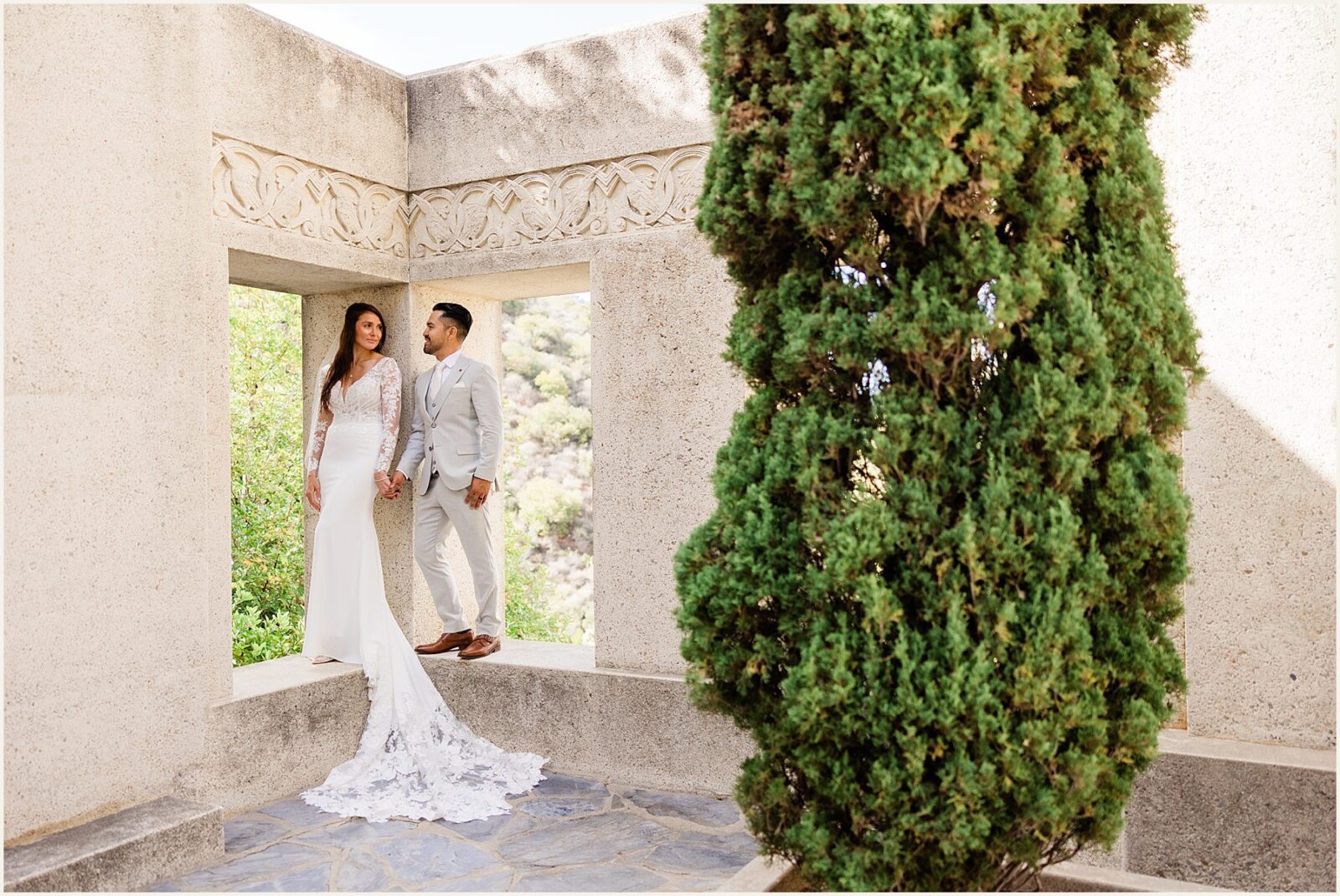 Deanna-and-Eddie_inexpensive-ways-to-get-married_0017-1600x1070 Catalina Island Deanna-and-Eddie_inexpensive-ways-to-get-married_0017-1600x1070 Inexpensive Ways To Get Married On Catalina Island