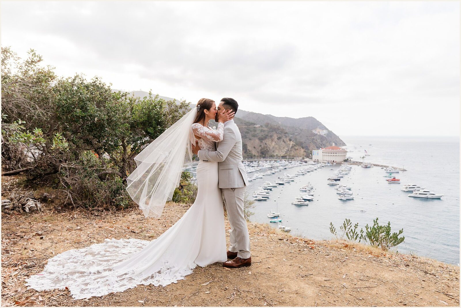 Deanna-and-Eddie_inexpensive-ways-to-get-married_0017-1600x1070 Catalina Island Deanna-and-Eddie_inexpensive-ways-to-get-married_0017-1600x1070 Inexpensive Ways To Get Married On Catalina Island