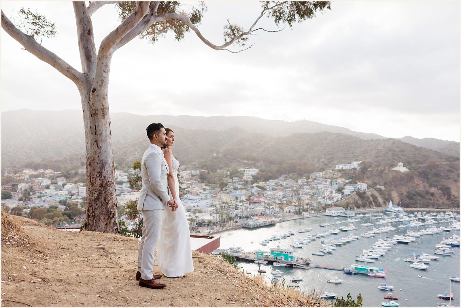 Deanna-and-Eddie_inexpensive-ways-to-get-married_0017-1600x1070 Catalina Island Deanna-and-Eddie_inexpensive-ways-to-get-married_0017-1600x1070 Inexpensive Ways To Get Married On Catalina Island