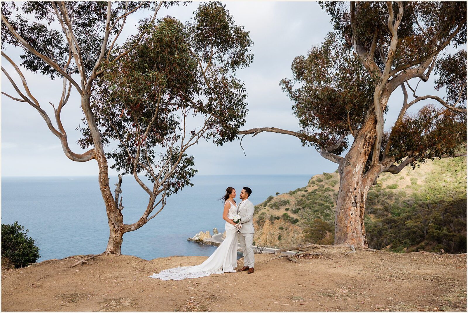 Deanna-and-Eddie_inexpensive-ways-to-get-married_0017-1600x1070 Catalina Island Deanna-and-Eddie_inexpensive-ways-to-get-married_0017-1600x1070 Inexpensive Ways To Get Married On Catalina Island