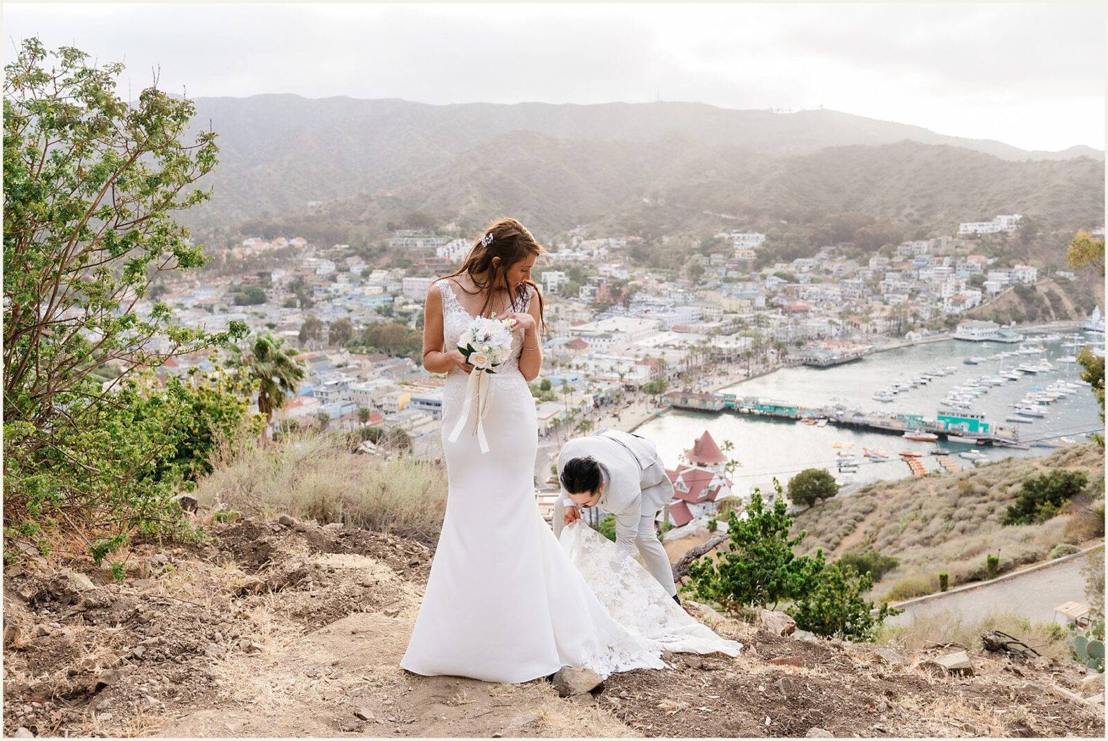 Deanna-and-Eddie_inexpensive-ways-to-get-married_0017-1600x1070 Catalina Island Deanna-and-Eddie_inexpensive-ways-to-get-married_0017-1600x1070 Inexpensive Ways To Get Married On Catalina Island