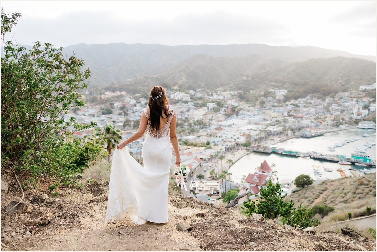 Deanna-and-Eddie_inexpensive-ways-to-get-married_0017-1600x1070 Catalina Island Deanna-and-Eddie_inexpensive-ways-to-get-married_0017-1600x1070 Inexpensive Ways To Get Married On Catalina Island