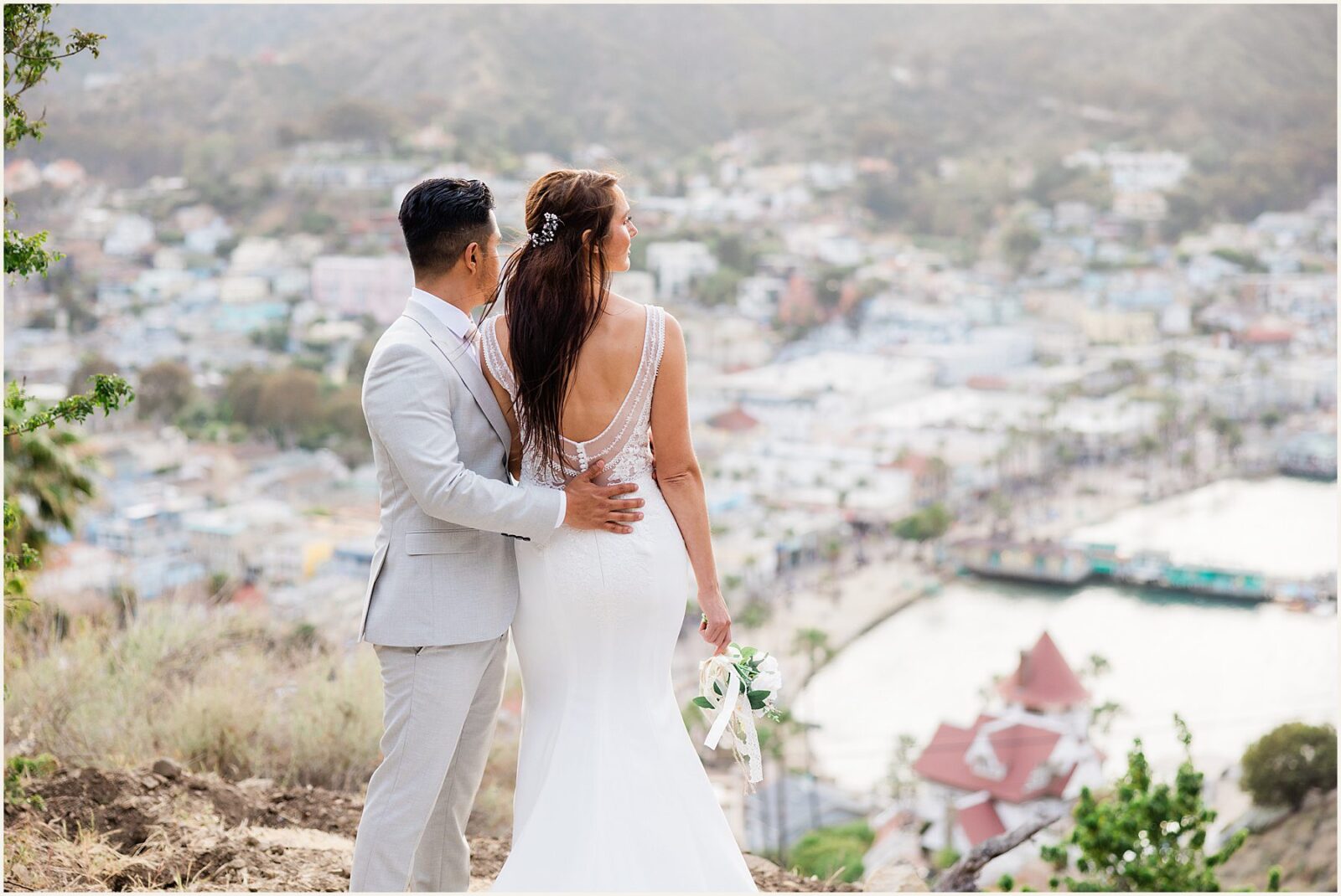 Deanna-and-Eddie_inexpensive-ways-to-get-married_0017-1600x1070 Catalina Island Deanna-and-Eddie_inexpensive-ways-to-get-married_0017-1600x1070 Inexpensive Ways To Get Married On Catalina Island