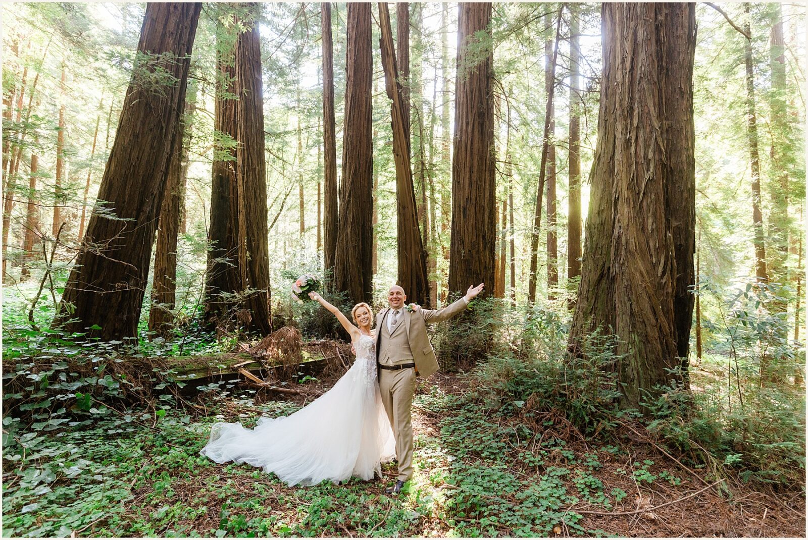 Mary-and-Bryan_Big-Sur-elopement-package_0055-1600x1070 Big Sur Mary-and-Bryan_Big-Sur-elopement-package_0055-1600x1070 Romantic Big Sur Elopement Package For 2