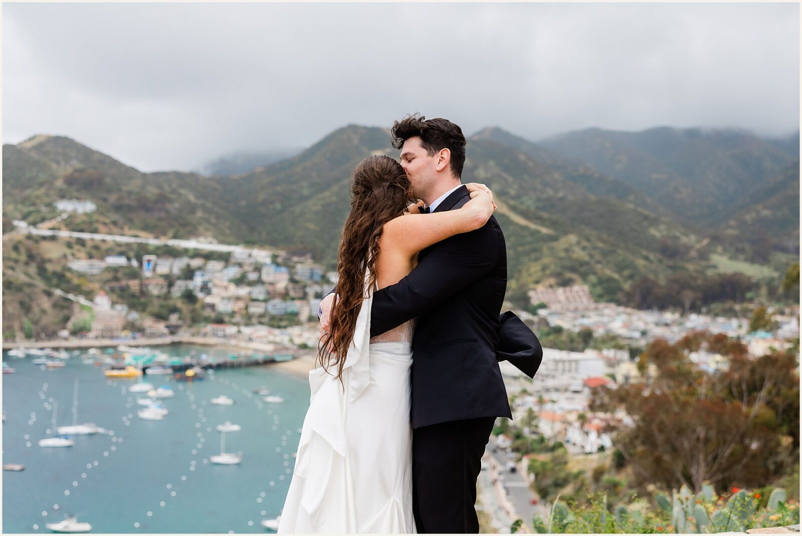 Niki-and-Nathan_Catalina-Island-Wedding_0013-1600x1070 Catalina Island Niki-and-Nathan_Catalina-Island-Wedding_0013-1600x1070 Niki & Nathan's Wedding On Catalina Island