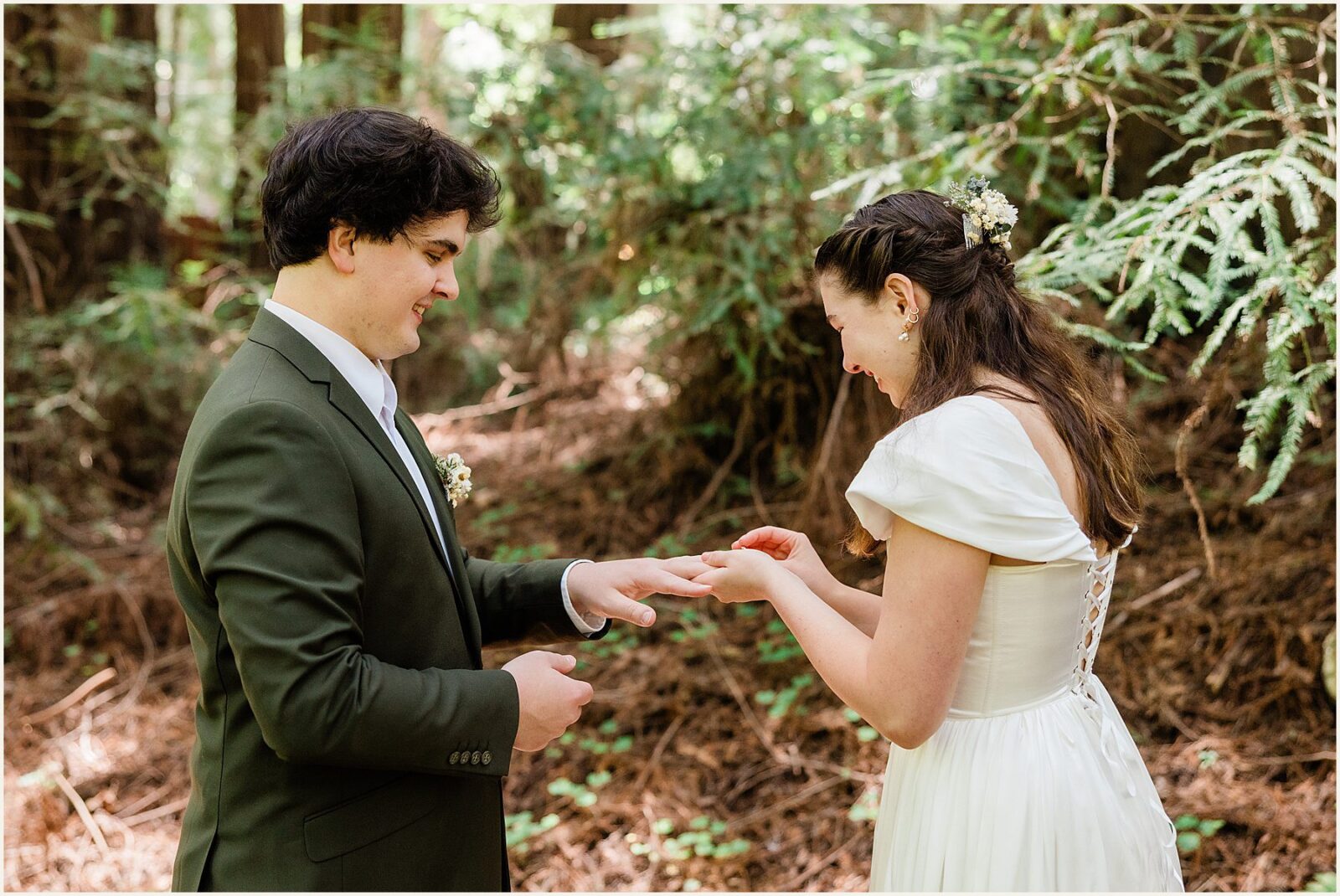 Will-and-Emmy_California-elopement_0074-1600x1070 California Elopement in Big Sur Redwoods