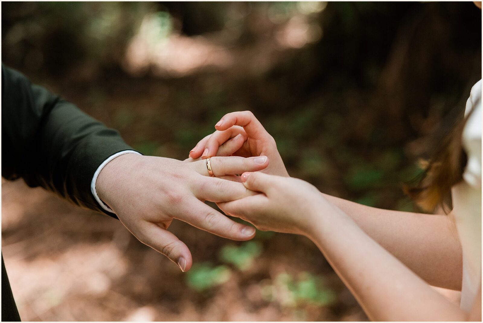 Will-and-Emmy_California-elopement_0074-1600x1070 California Elopement in Big Sur Redwoods