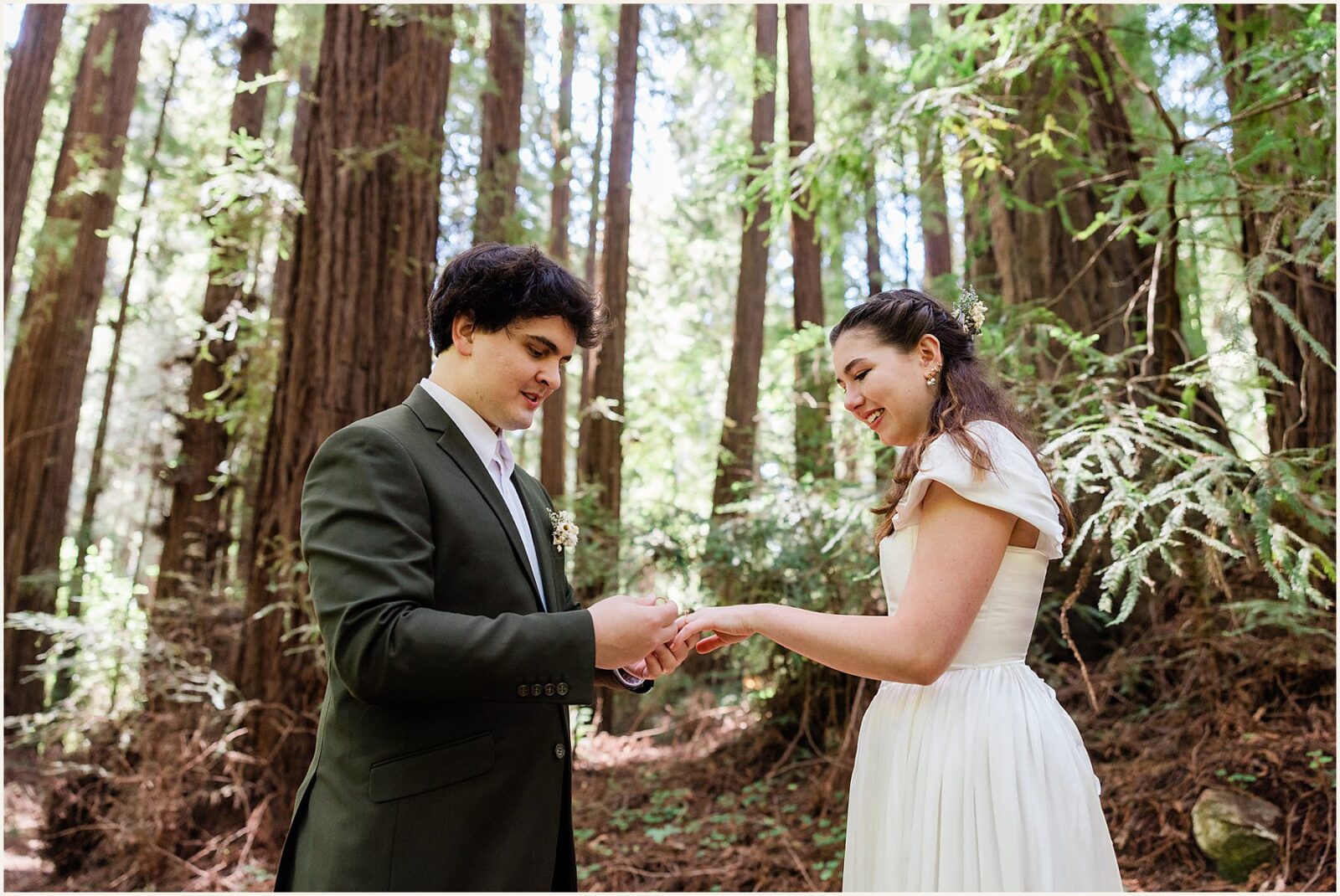Will-and-Emmy_California-elopement_0074-1600x1070 California Elopement in Big Sur Redwoods