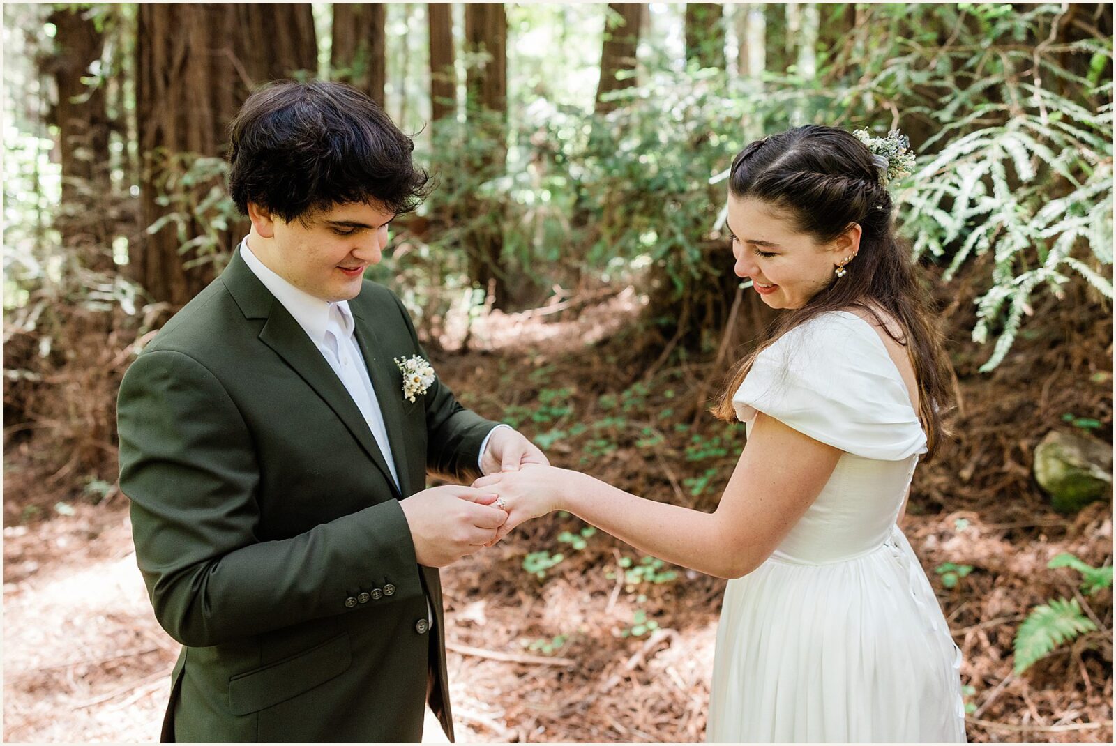 Will-and-Emmy_California-elopement_0074-1600x1070 California Elopement in Big Sur Redwoods