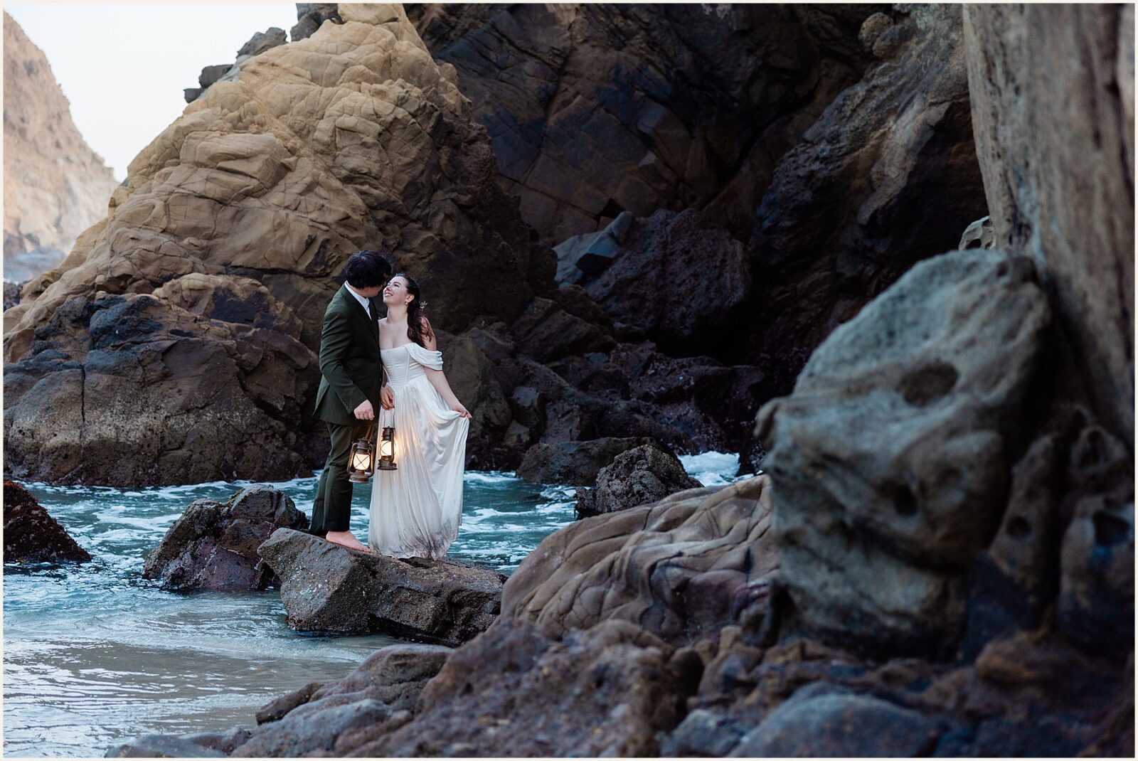 Will-and-Emmy_California-elopement_0074-1600x1070 California Elopement in Big Sur Redwoods