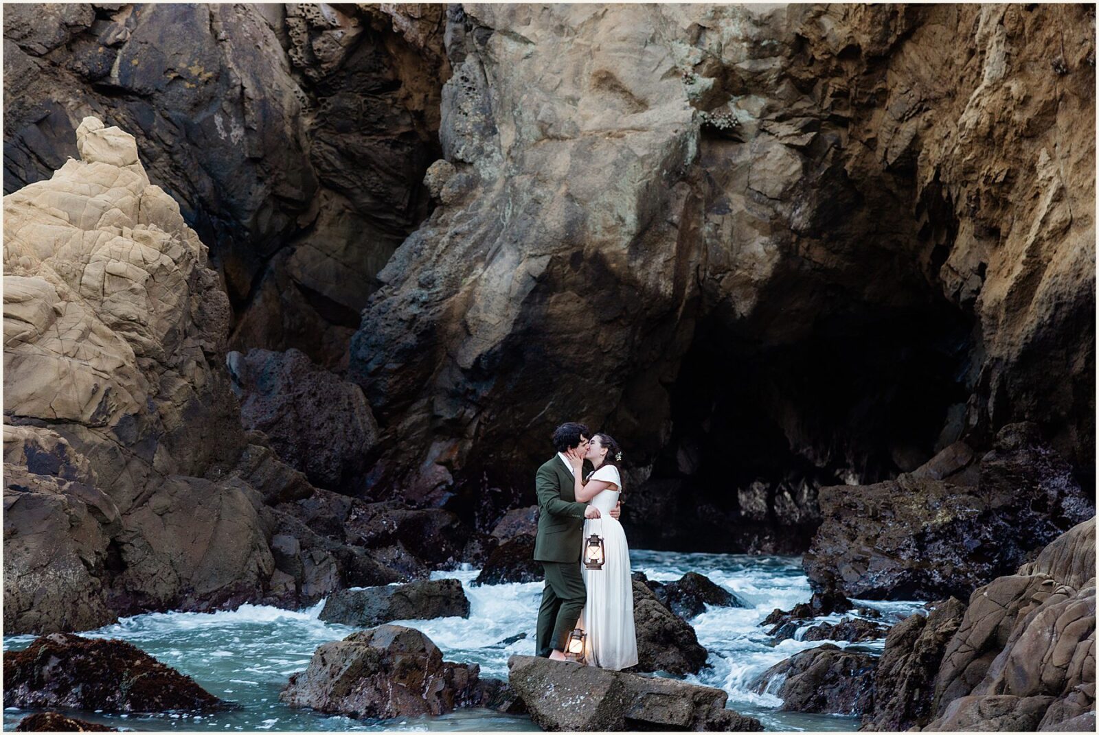 Will-and-Emmy_California-elopement_0074-1600x1070 California Elopement in Big Sur Redwoods