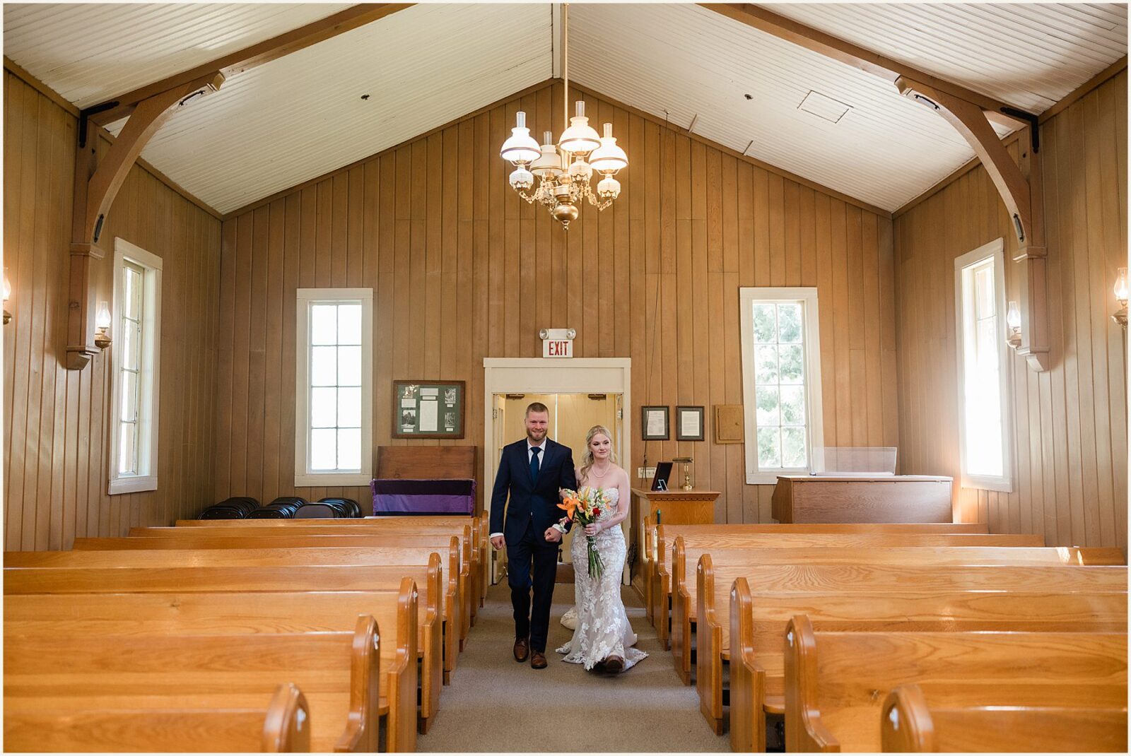 Yosemite-Chapel-Wedding_0004-1600x1071 Yosemite Chapel Wedding Combining Tradition And Adventure