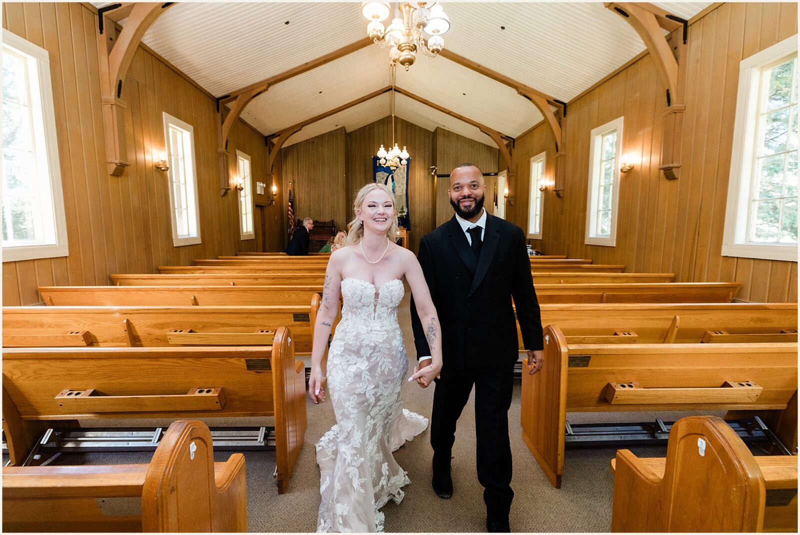 Yosemite-Chapel-Wedding_0004-1600x1071 Yosemite Chapel Wedding Combining Tradition And Adventure