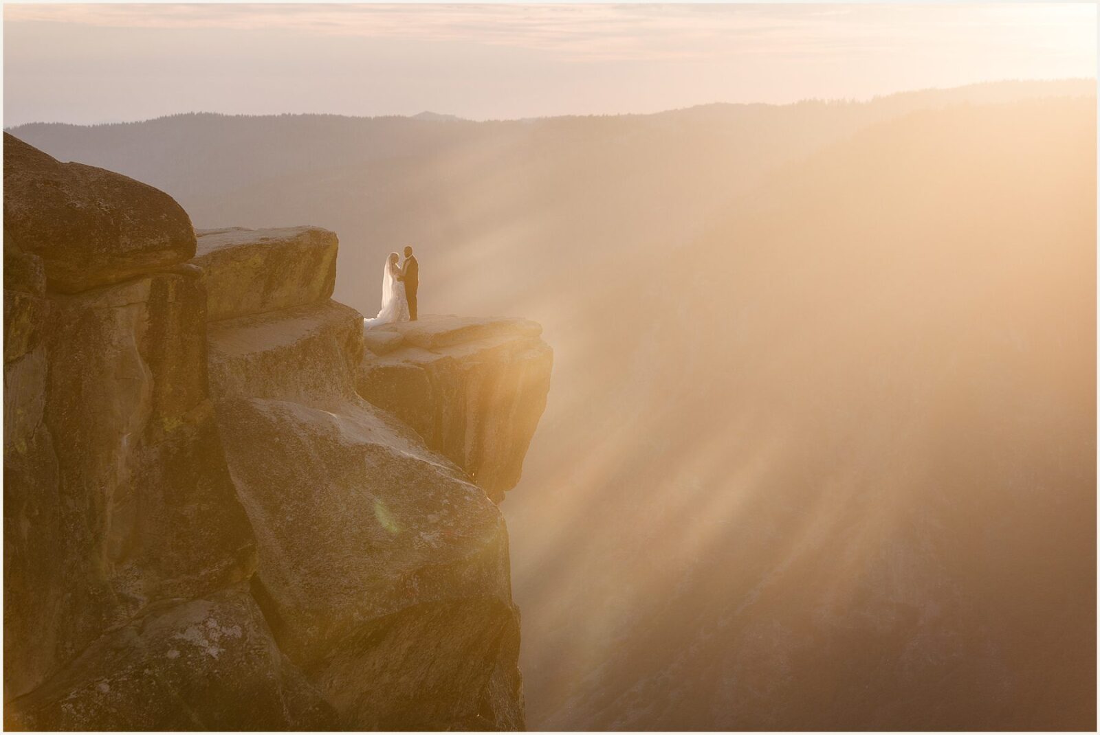 Yosemite-Chapel-Wedding_0004-1600x1071 Yosemite Chapel Wedding Combining Tradition And Adventure