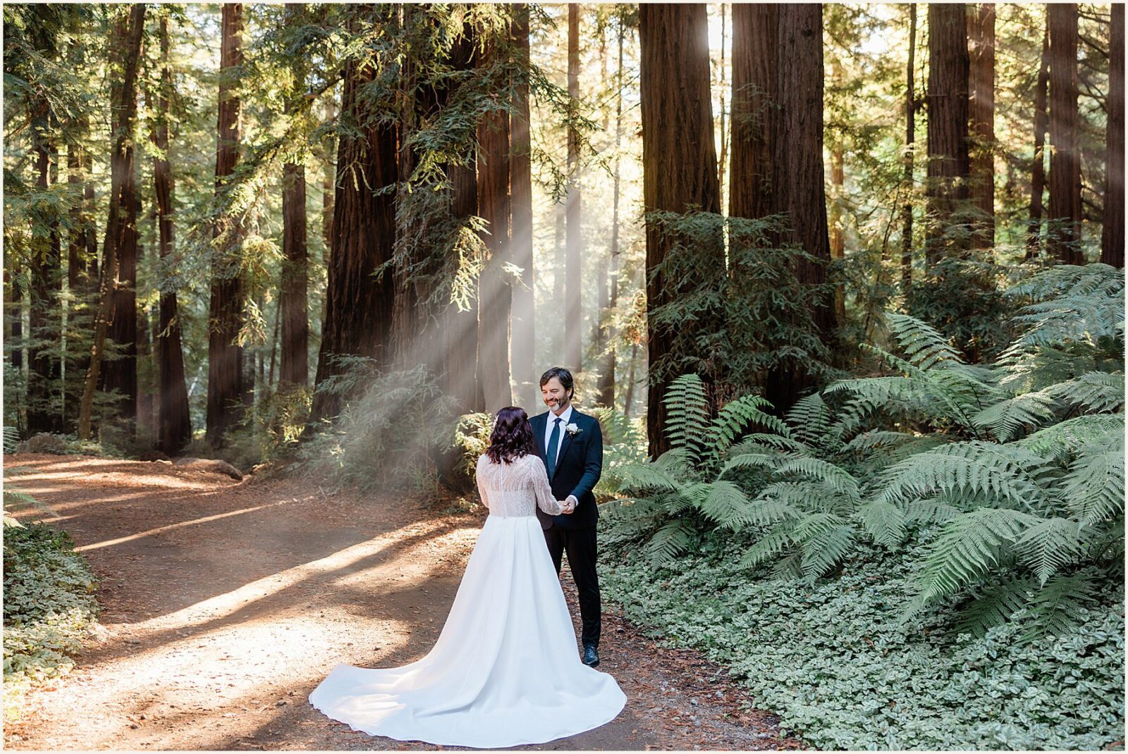 big-sur-photographer_lisa-and-jeremy_0020-1600x1071 Adventure Weddings + Elopements big-sur-photographer_lisa-and-jeremy_0020-1600x1071 Big Sur Photographer | Redwood Elopement