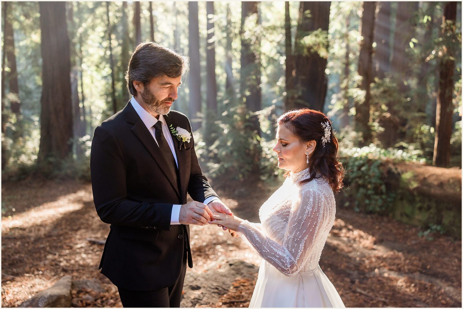 big-sur-photographer_lisa-and-jeremy_0020-1600x1071 Adventure Weddings + Elopements big-sur-photographer_lisa-and-jeremy_0020-1600x1071 Big Sur Photographer | Redwood Elopement