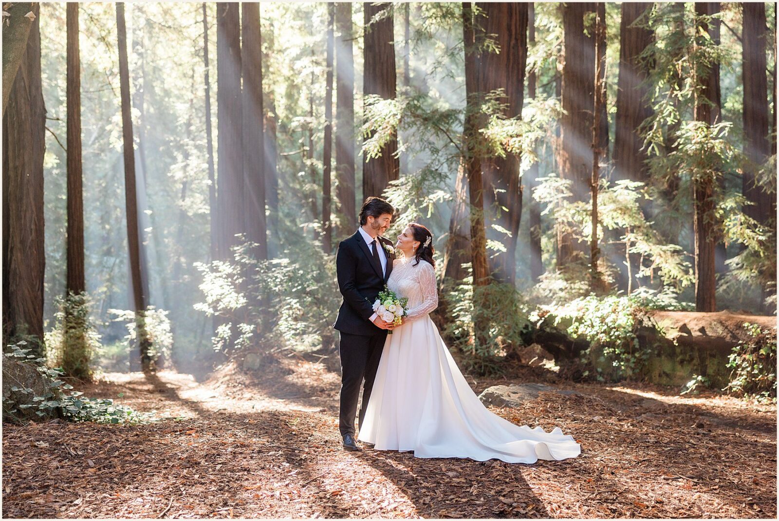 big-sur-photographer_lisa-and-jeremy_0020-1600x1071 Adventure Weddings + Elopements big-sur-photographer_lisa-and-jeremy_0020-1600x1071 Big Sur Photographer | Redwood Elopement