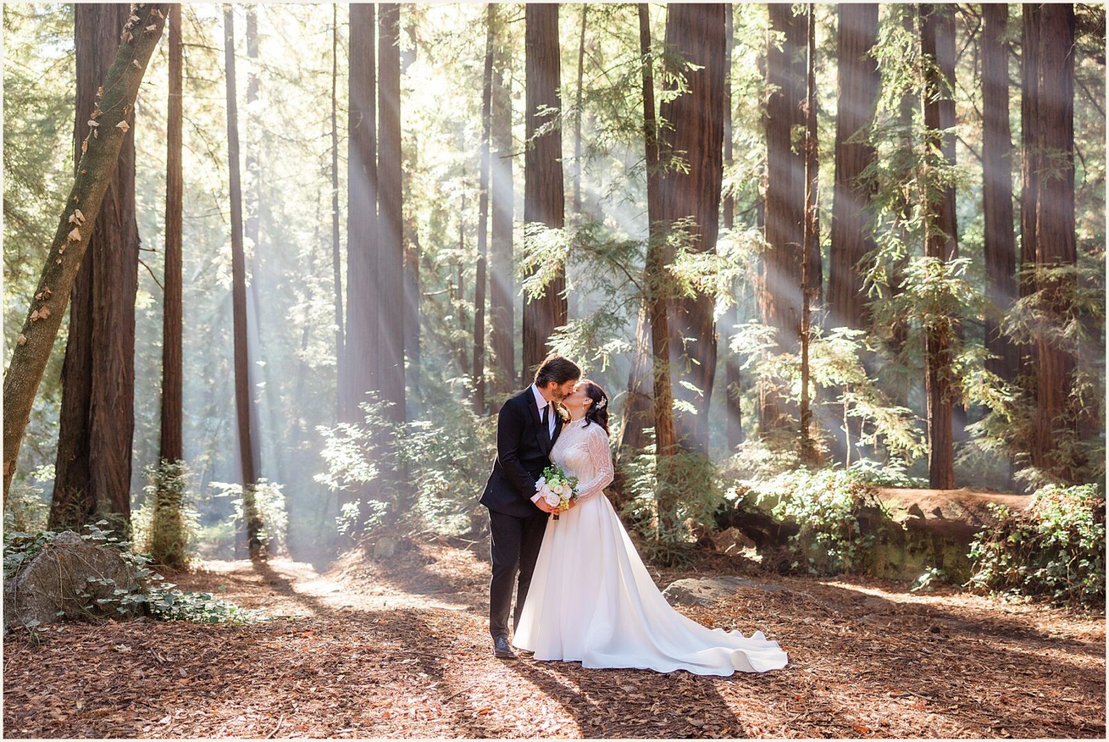 big-sur-photographer_lisa-and-jeremy_0020-1600x1071 Adventure Weddings + Elopements big-sur-photographer_lisa-and-jeremy_0020-1600x1071 Big Sur Photographer | Redwood Elopement