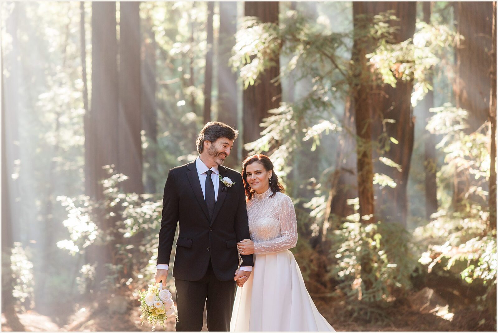 big-sur-photographer_lisa-and-jeremy_0020-1600x1071 Adventure Weddings + Elopements big-sur-photographer_lisa-and-jeremy_0020-1600x1071 Big Sur Photographer | Redwood Elopement