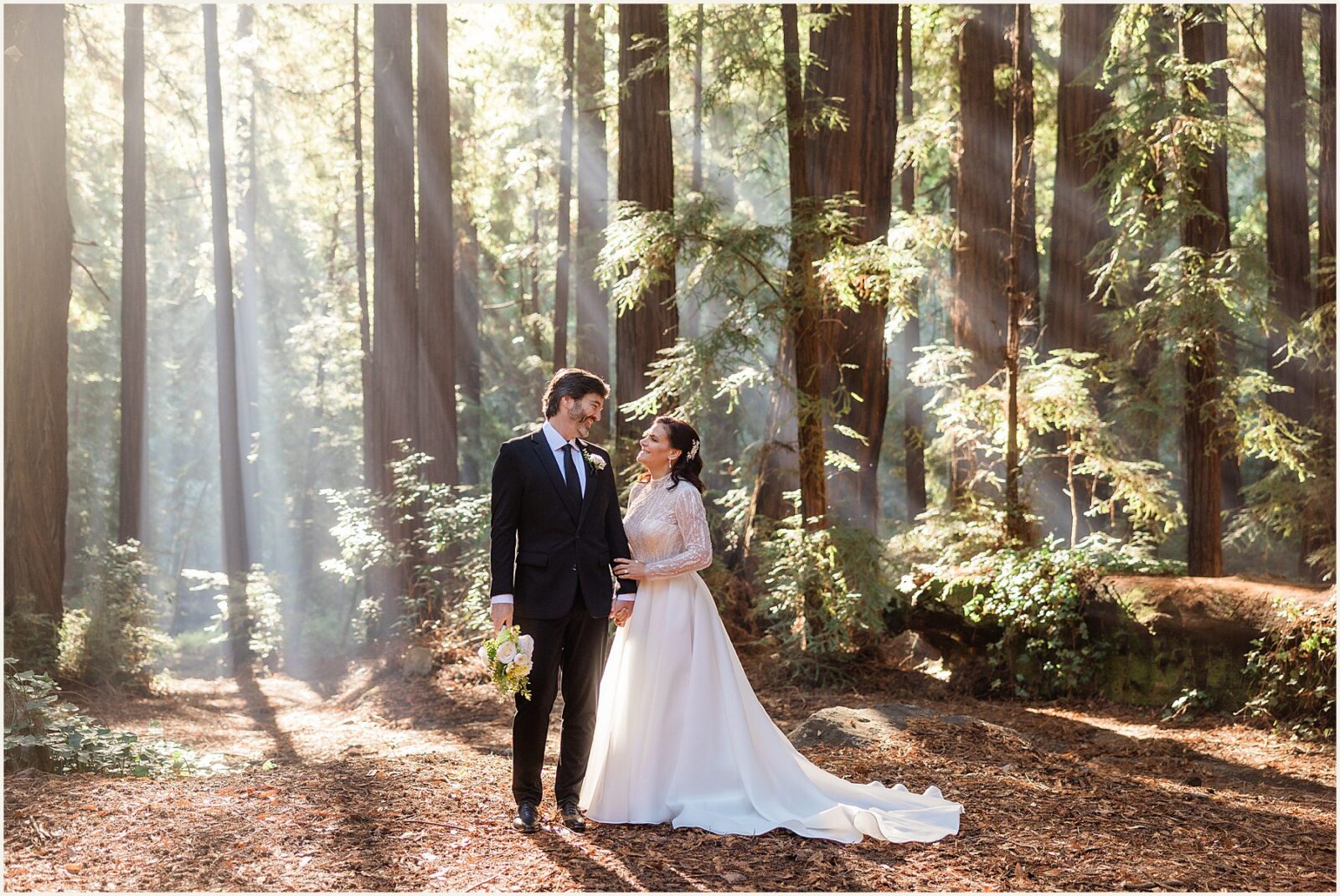 big-sur-photographer_lisa-and-jeremy_0020-1600x1071 Adventure Weddings + Elopements big-sur-photographer_lisa-and-jeremy_0020-1600x1071 Big Sur Photographer | Redwood Elopement