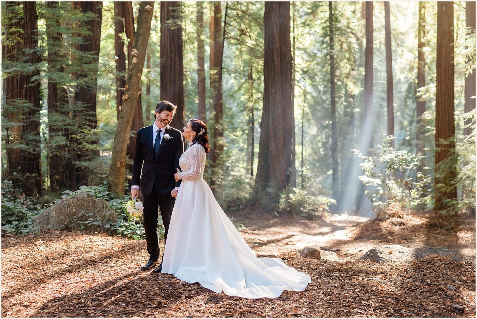 big-sur-photographer_lisa-and-jeremy_0020-1600x1071 Adventure Weddings + Elopements big-sur-photographer_lisa-and-jeremy_0020-1600x1071 Big Sur Photographer | Redwood Elopement