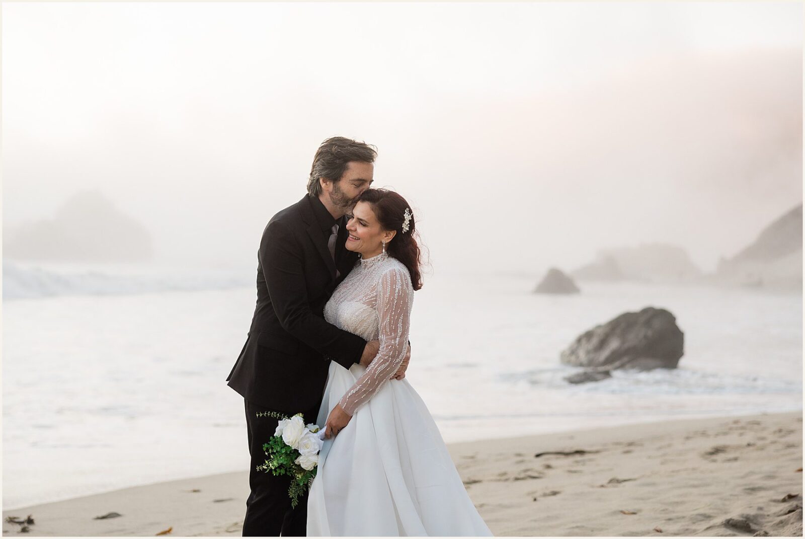 big-sur-photographer_lisa-and-jeremy_0020-1600x1071 Adventure Weddings + Elopements big-sur-photographer_lisa-and-jeremy_0020-1600x1071 Big Sur Photographer | Redwood Elopement