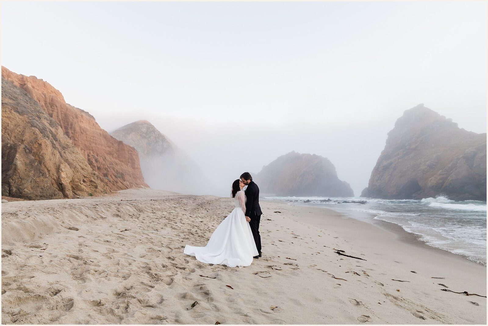 big-sur-photographer_lisa-and-jeremy_0020-1600x1071 Adventure Weddings + Elopements big-sur-photographer_lisa-and-jeremy_0020-1600x1071 Big Sur Photographer | Redwood Elopement